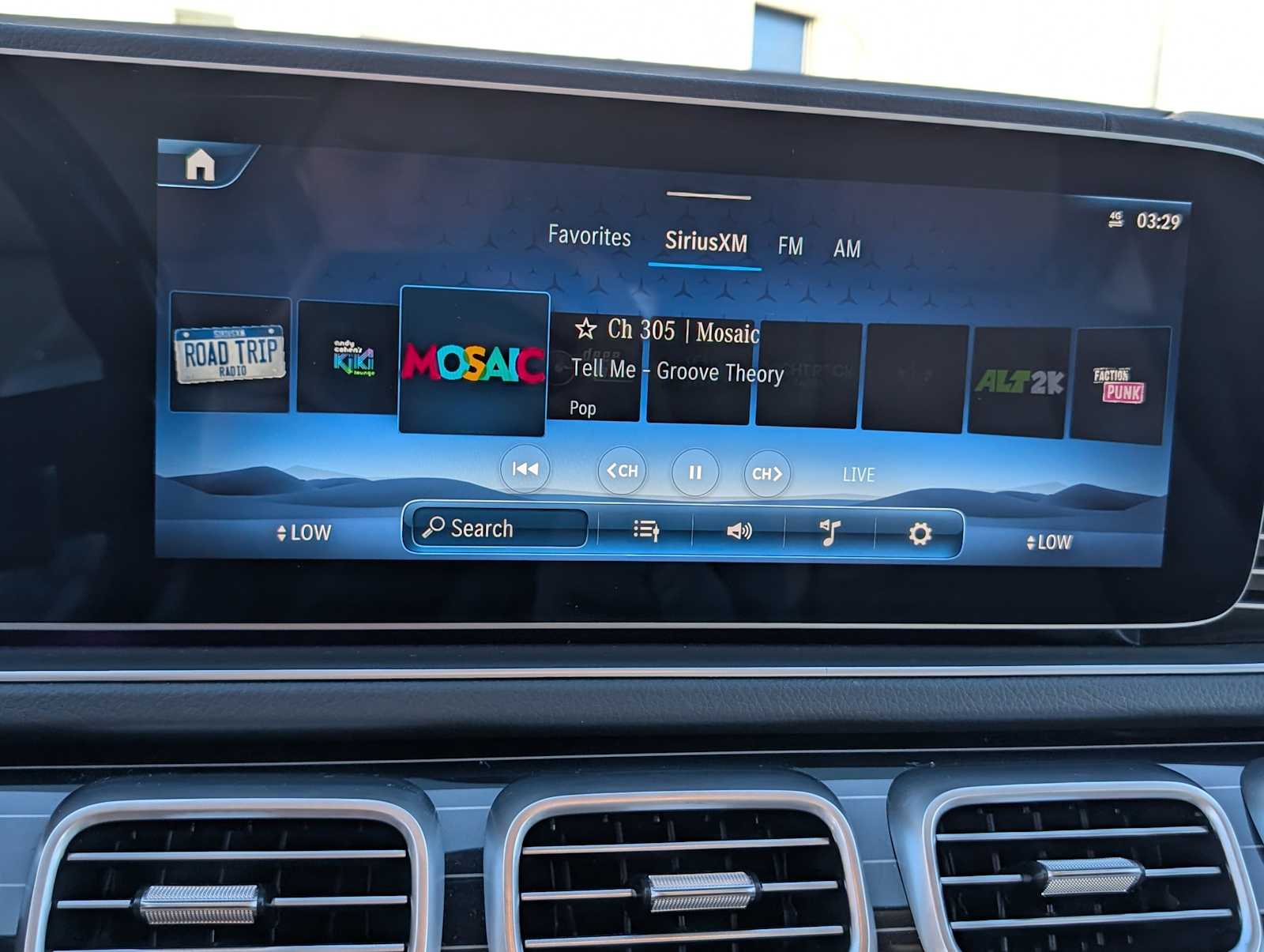 Thumbnail: 2025 Mercedes-Benz GLE - 12