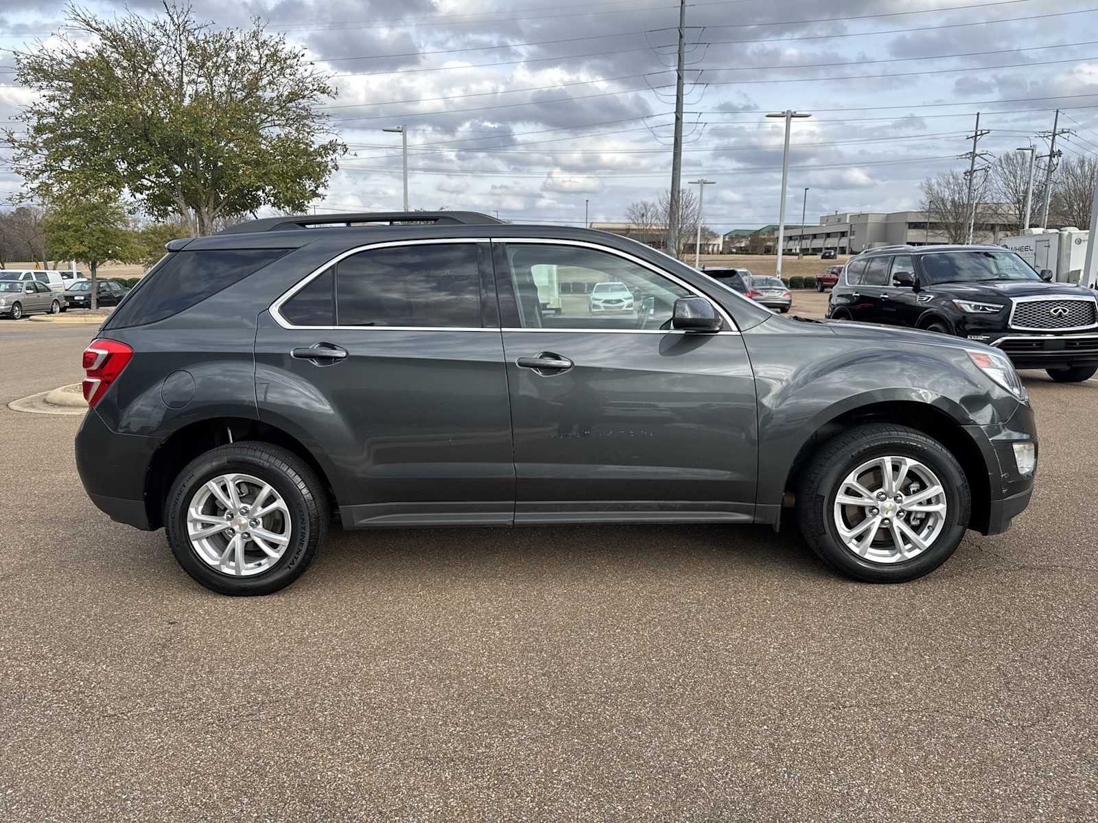 Thumbnail: 2017 Chevrolet Equinox - 7