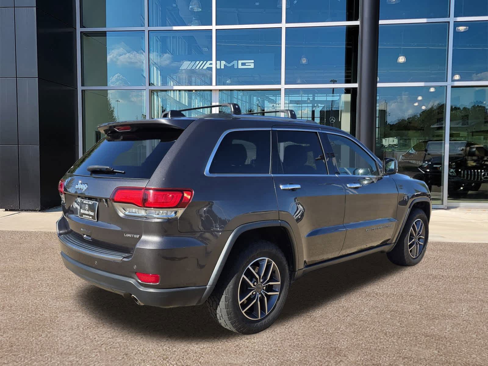 Thumbnail: 2020 Jeep Grand Cherokee - 6