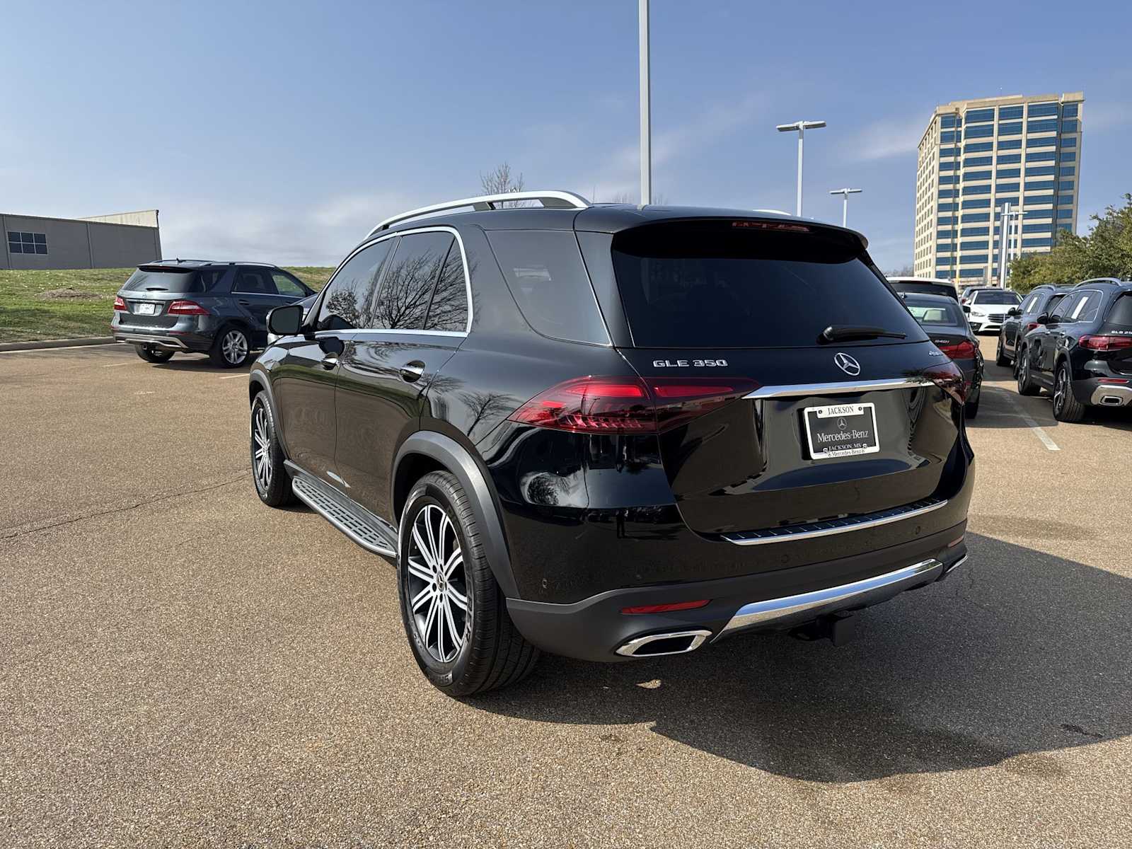 Thumbnail: 2026 Mercedes-Benz GLE - 4