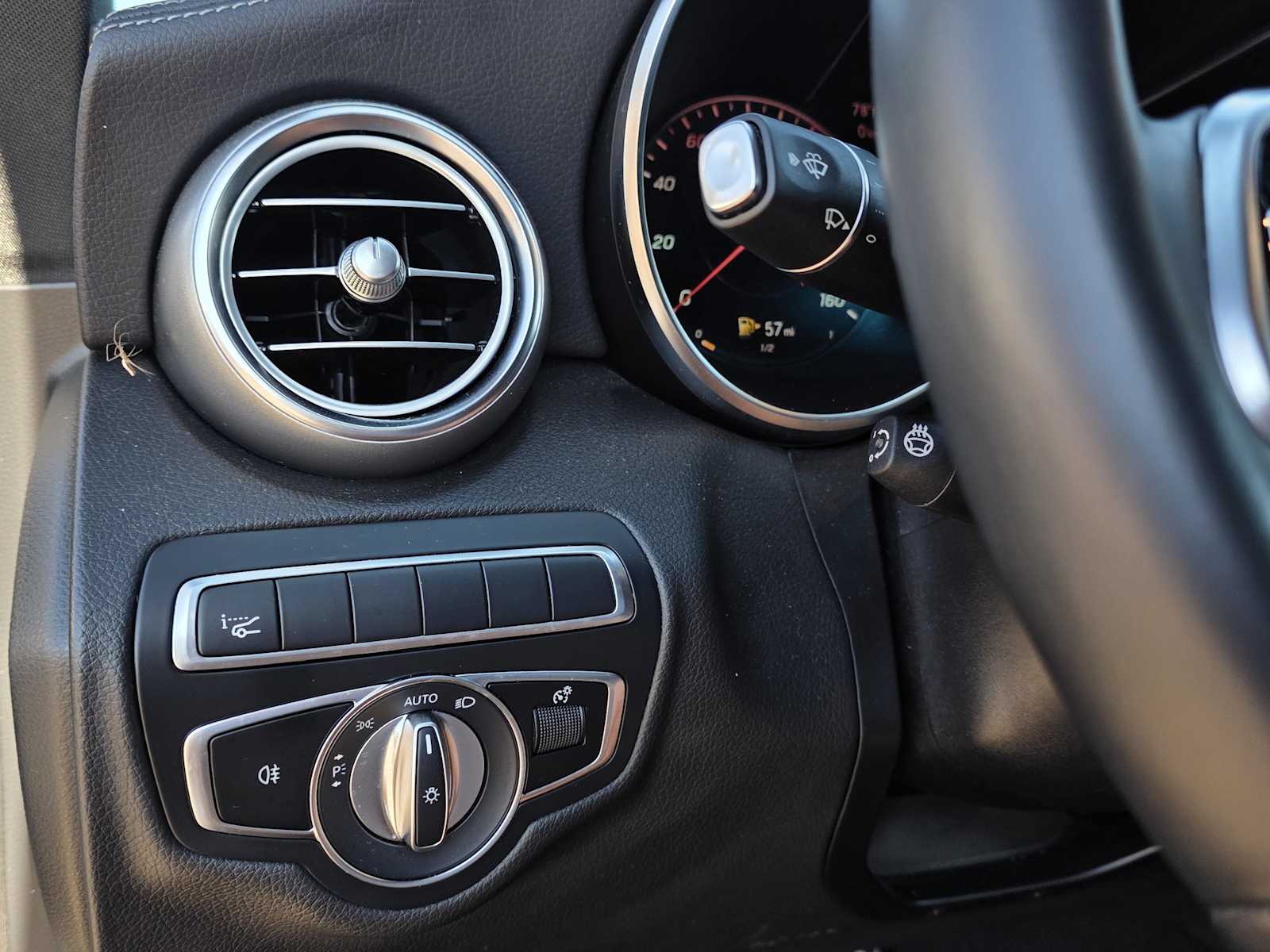 Thumbnail: 2023 Mercedes-Benz C-Class - 15