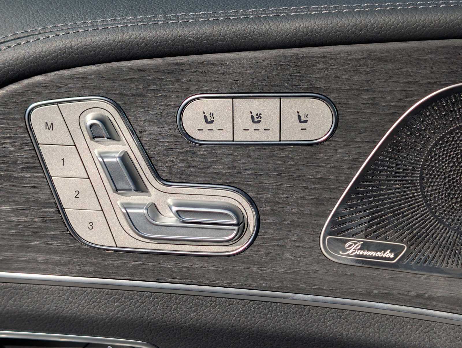 Thumbnail: 2026 Mercedes-Benz GLE - 11