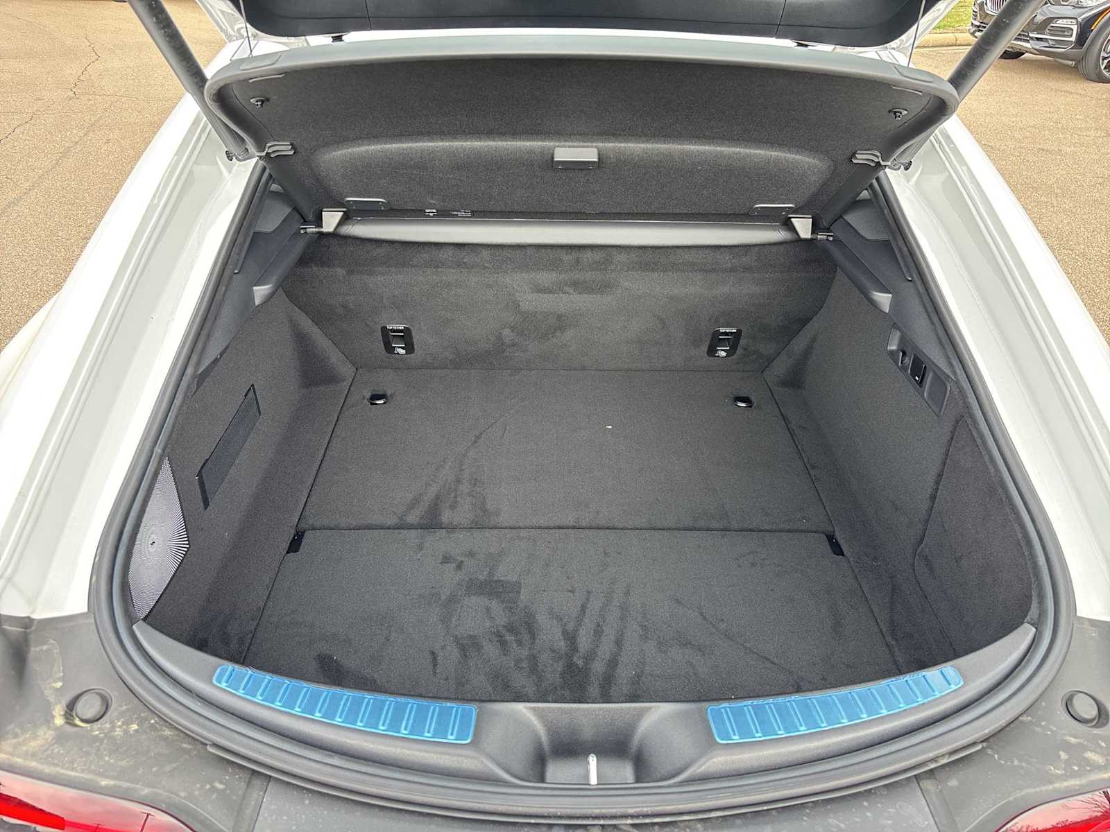 Thumbnail: 2026 Mercedes-Benz AMG GT - 28