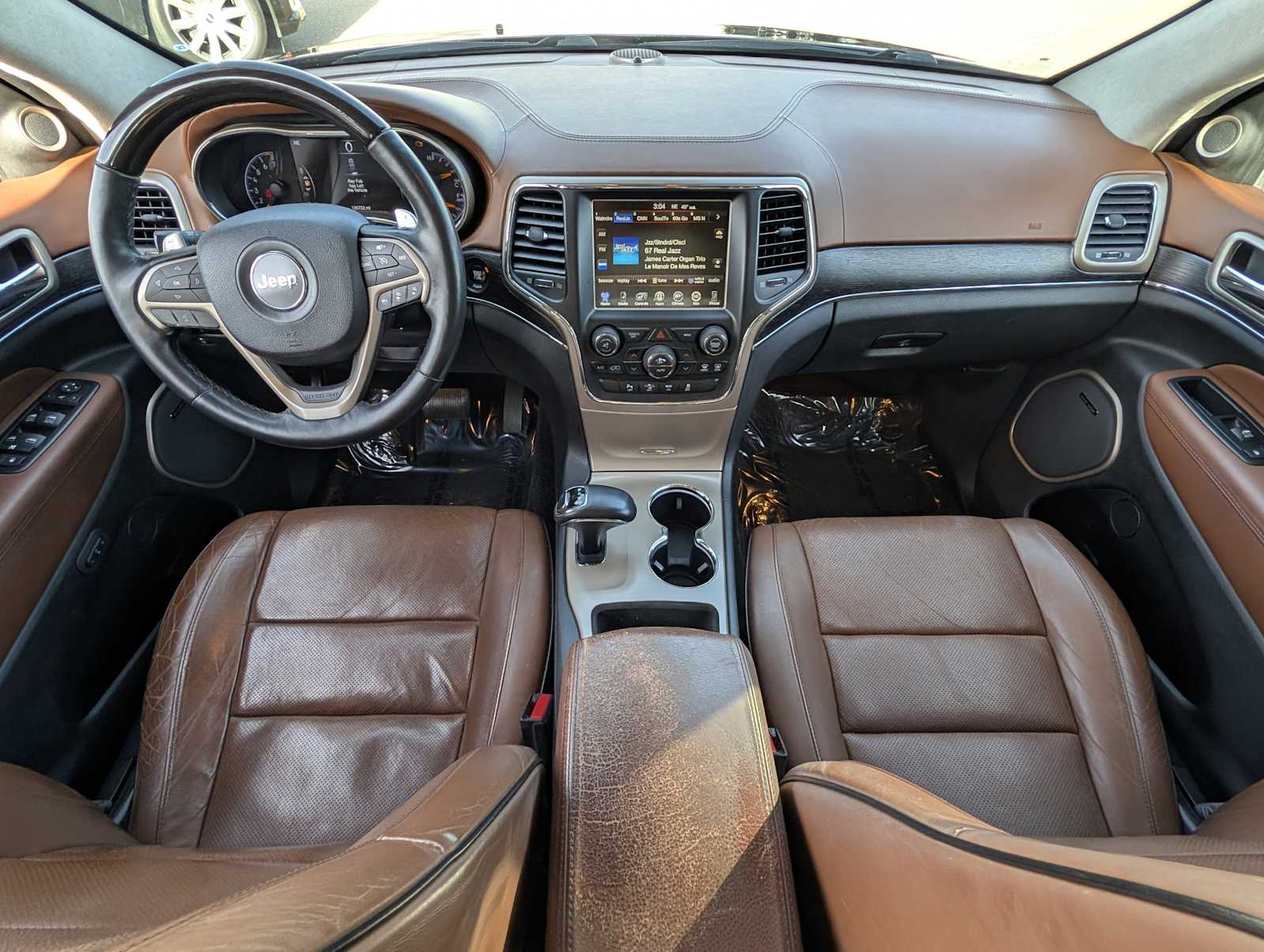 Thumbnail: 2015 Jeep Grand Cherokee - 9