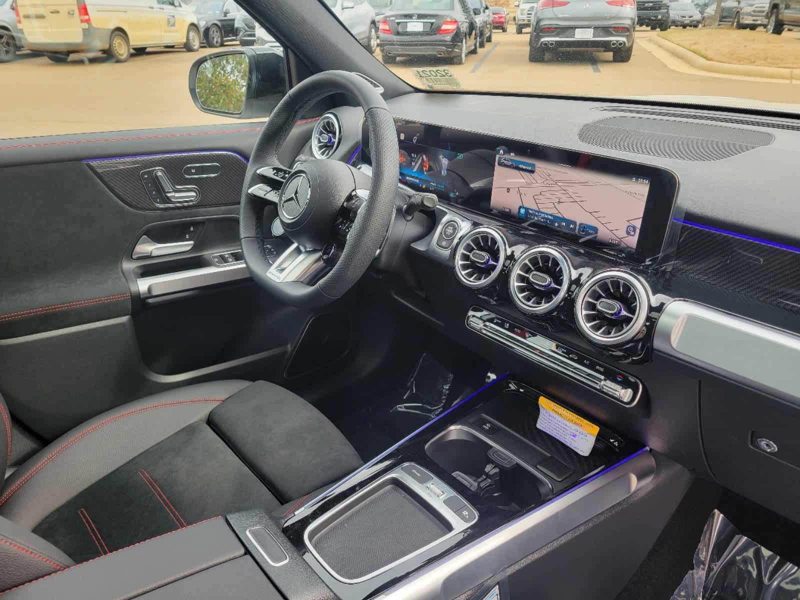 Thumbnail: 2025 Mercedes-Benz GLB - 20