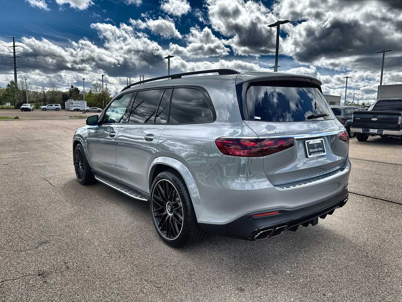 Thumbnail: 2026 Mercedes-Benz GL-Class - 6