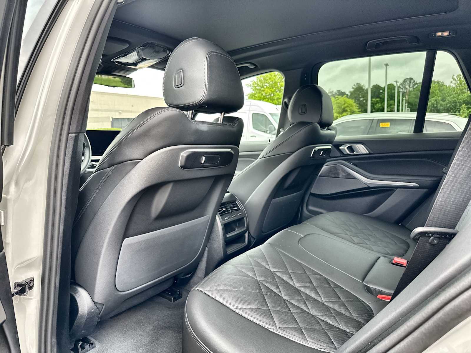 Thumbnail: 2026 BMW X5 - 18