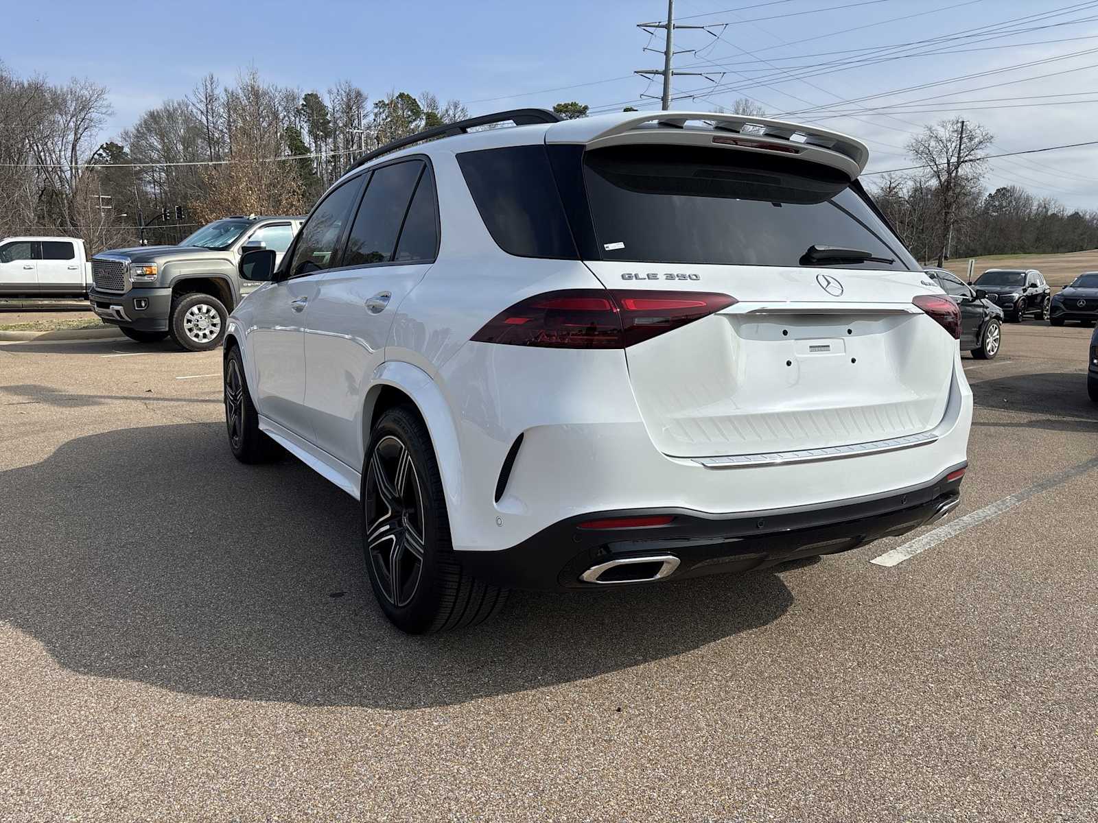 Thumbnail: 2026 Mercedes-Benz GLE - 4