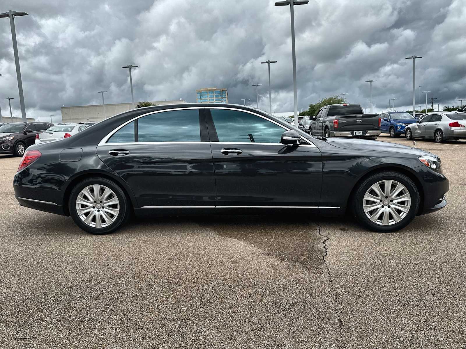 Thumbnail: 2015 Mercedes-Benz S-Class - 10