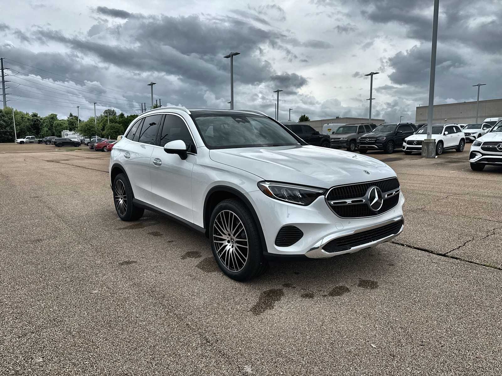 Thumbnail: 2026 Mercedes-Benz GLC - 11