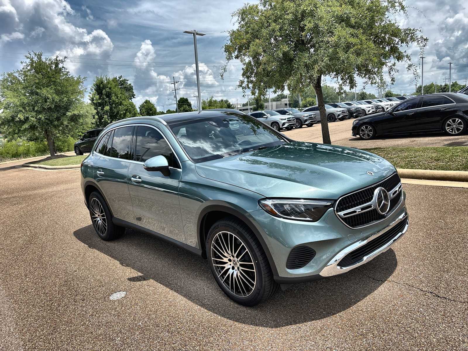 Thumbnail: 2026 Mercedes-Benz GLC - 11