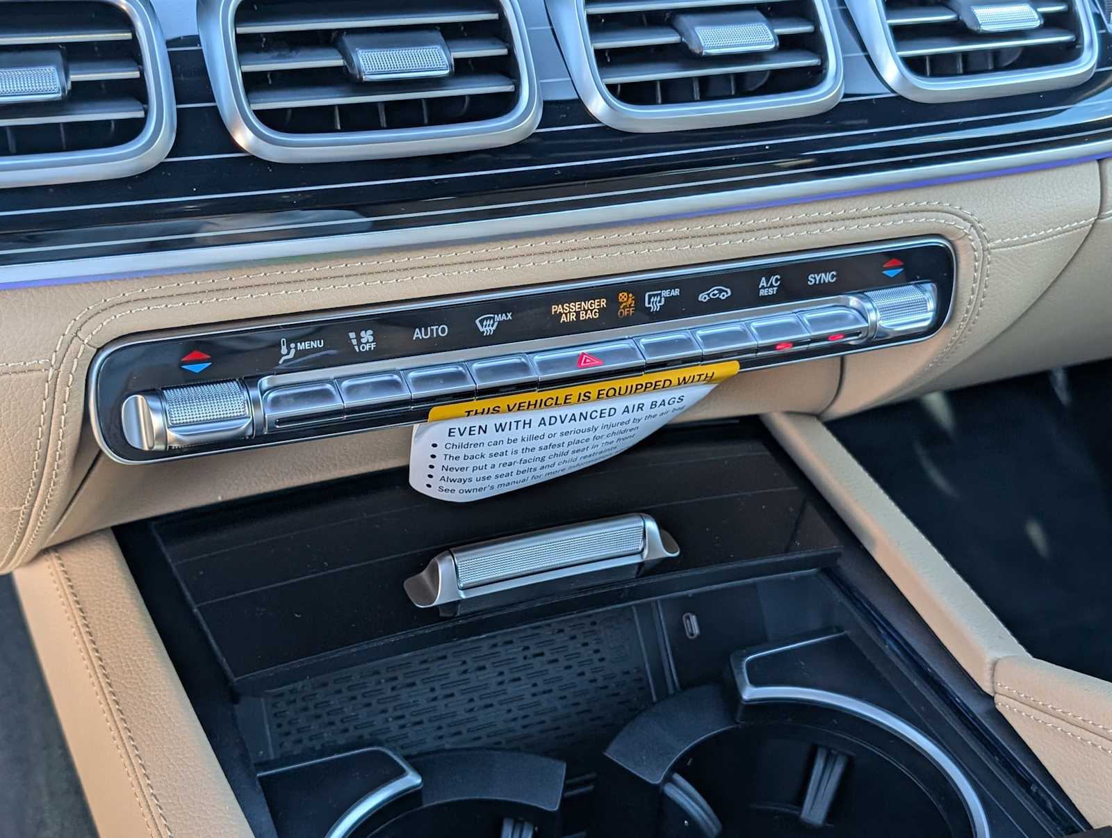 Thumbnail: 2026 Mercedes-Benz GLS - 14