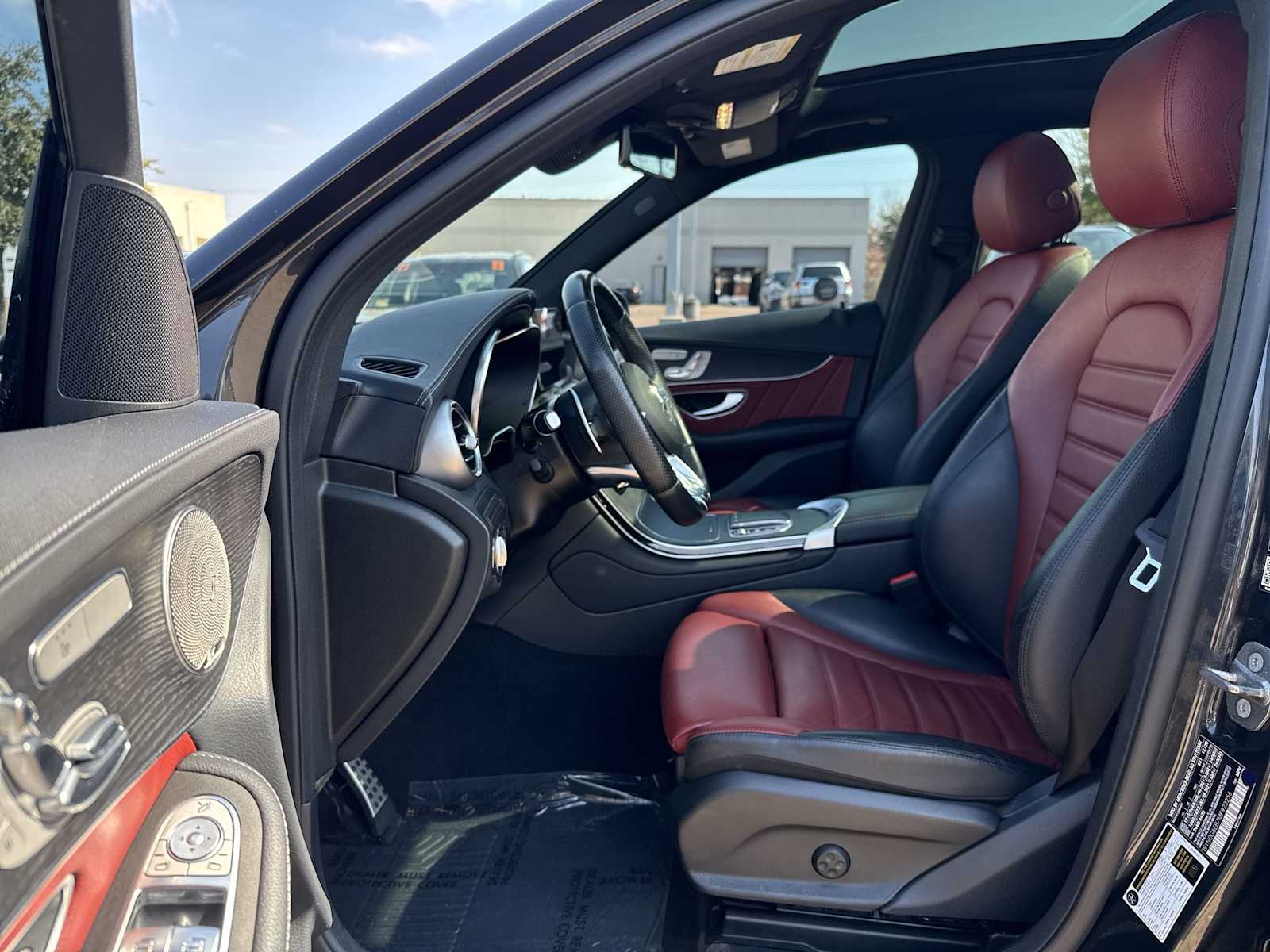 Thumbnail: 2021 Mercedes-Benz GLC - 2