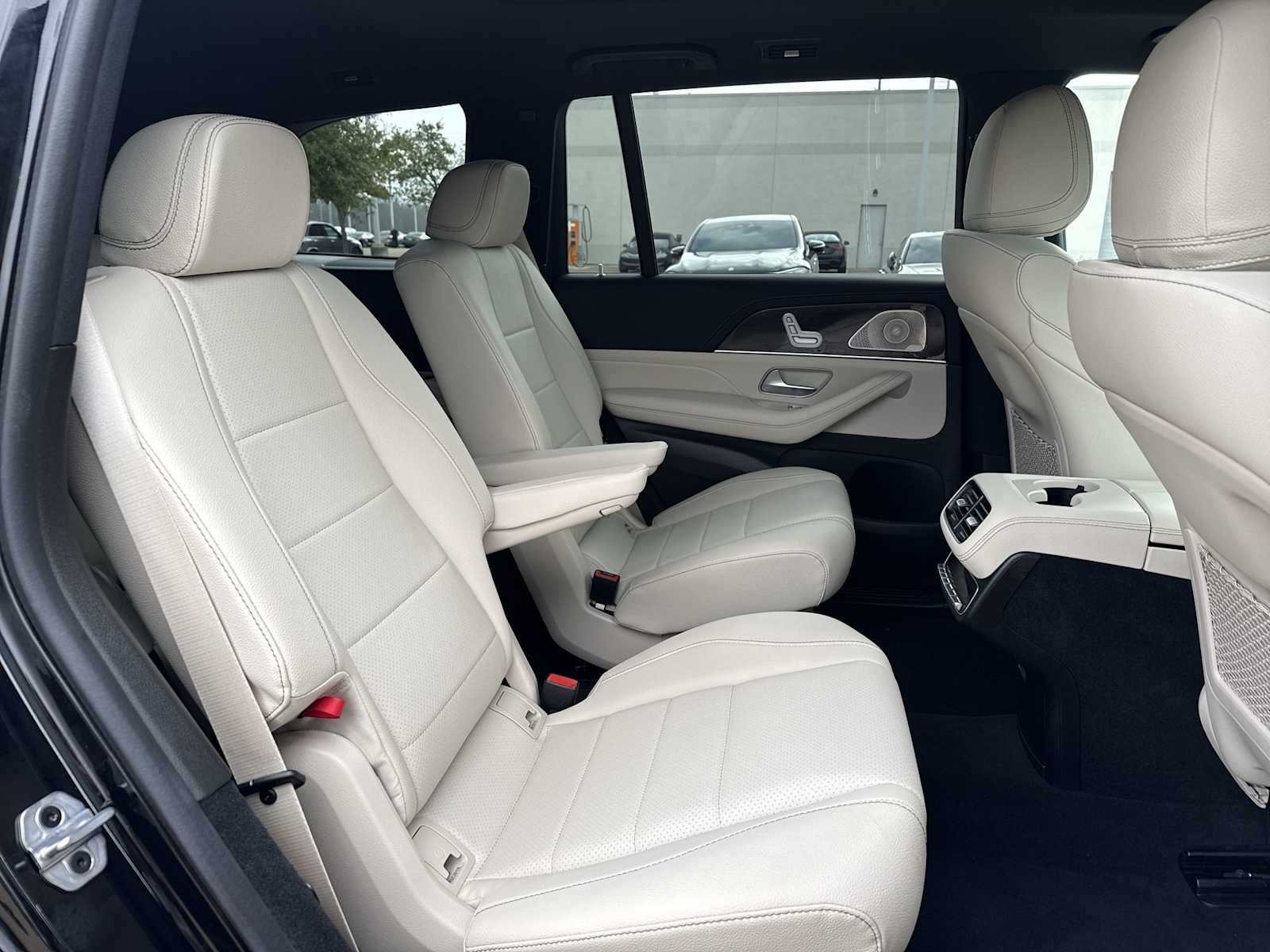 Thumbnail: 2023 Mercedes-Benz GLS - 18