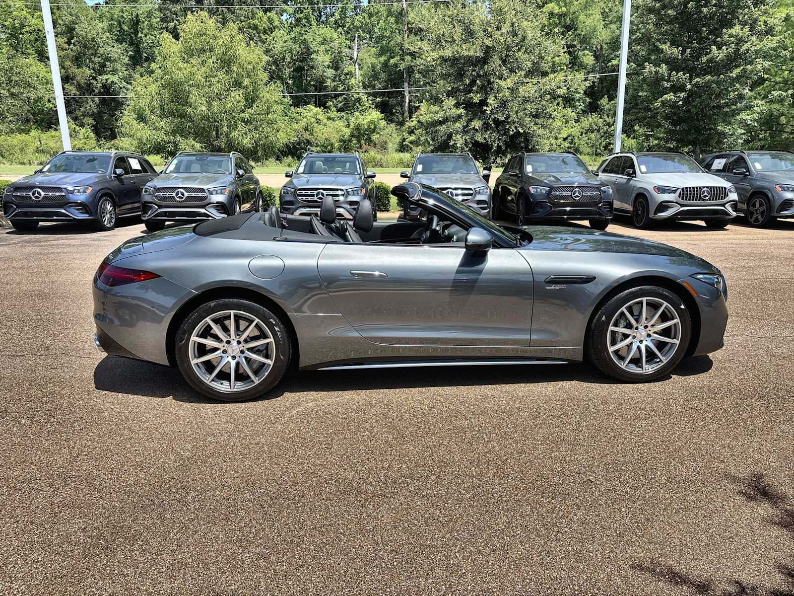 Thumbnail: 2025 Mercedes-Benz SL-Class - 10