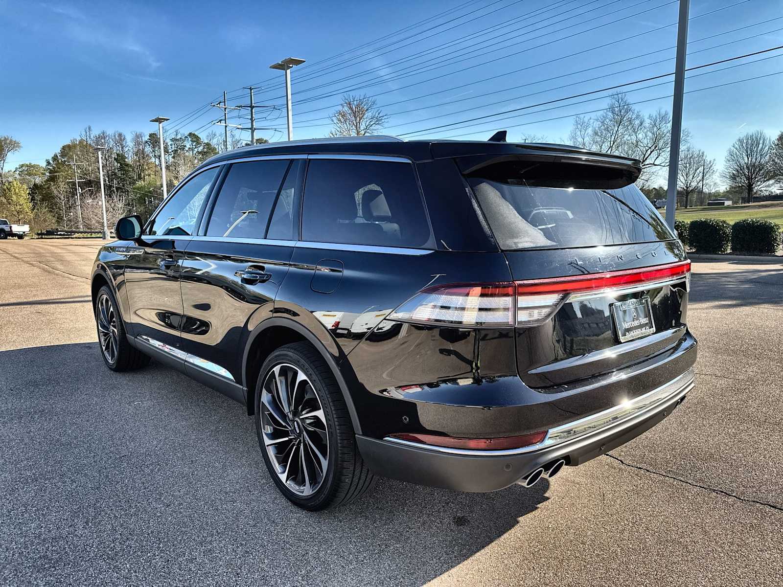 Thumbnail: 2022 Lincoln Aviator - 6