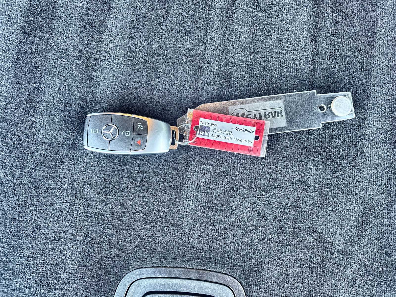 Thumbnail: 2026 Mercedes-Benz GLE - 24