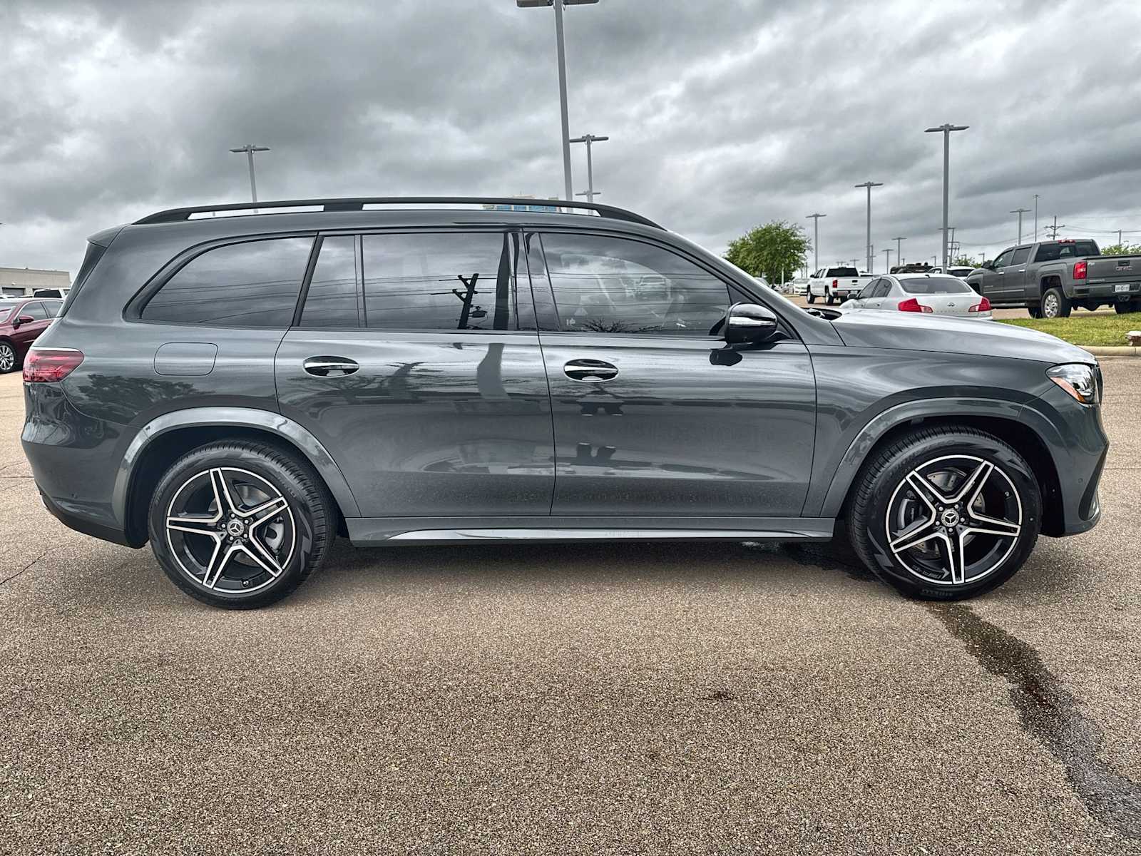 Thumbnail: 2026 Mercedes-Benz GLS - 10