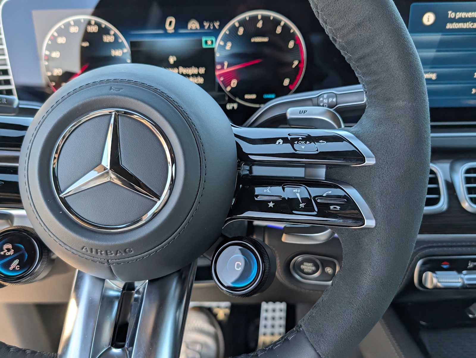 Thumbnail: 2026 Mercedes-Benz GLE - 15