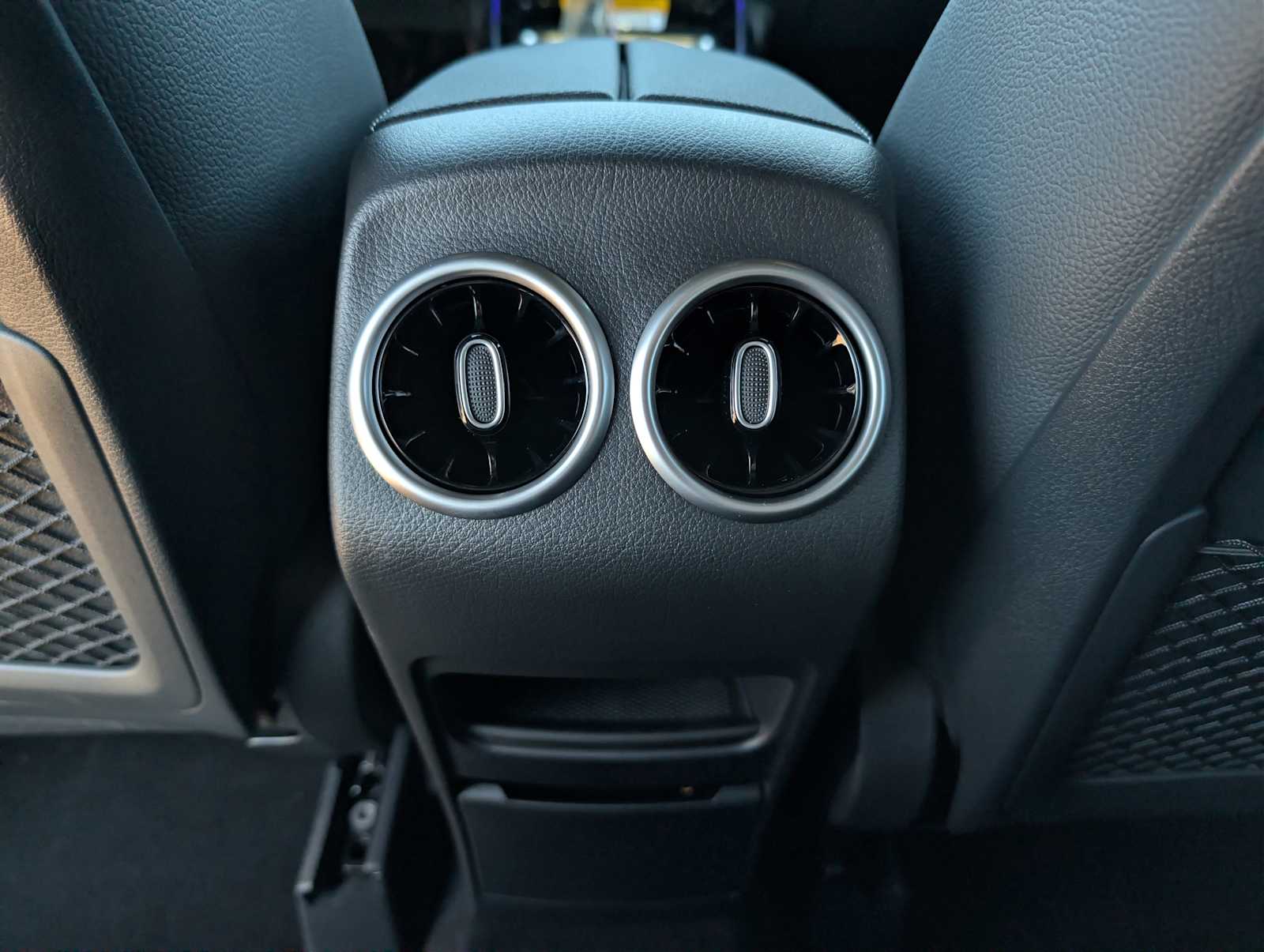 Thumbnail: 2026 Mercedes-Benz GLA - 26