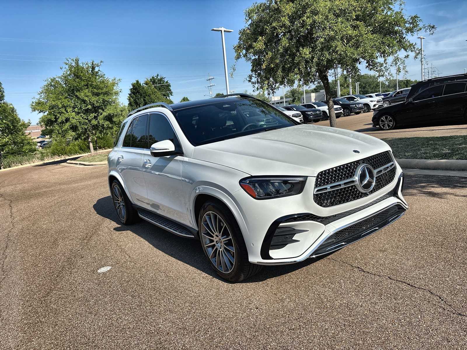Thumbnail: 2025 Mercedes-Benz GLE - 10