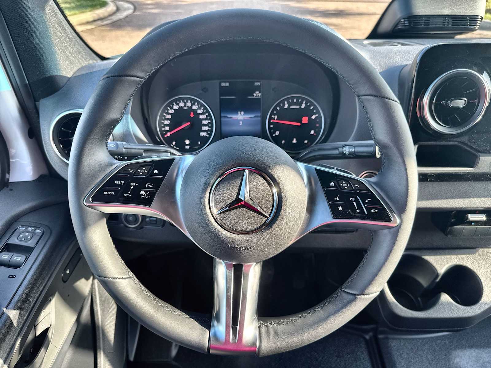 Thumbnail: 2026 Mercedes-Benz Sprinter - 19