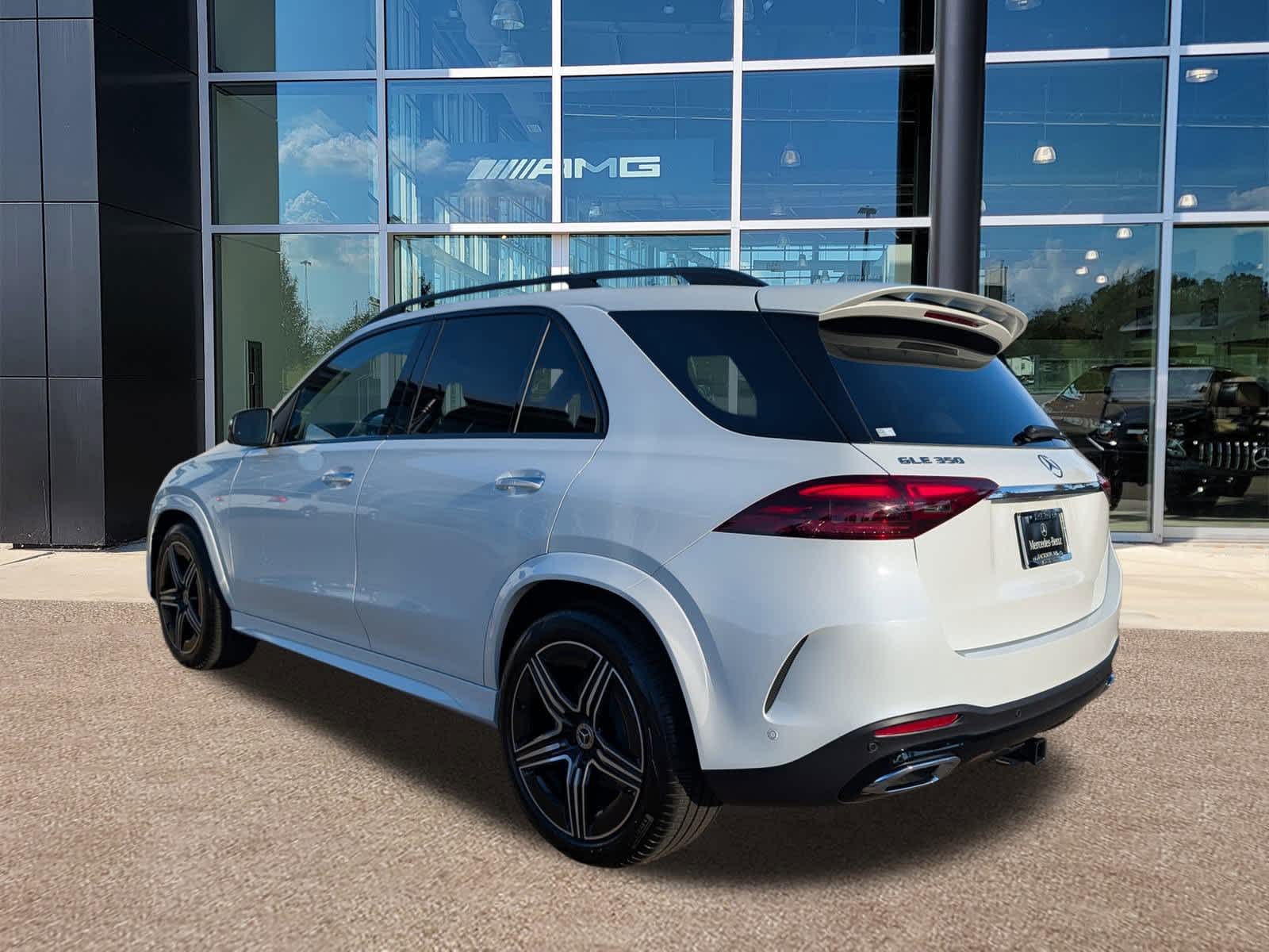 Thumbnail: 2025 Mercedes-Benz GLE - 3