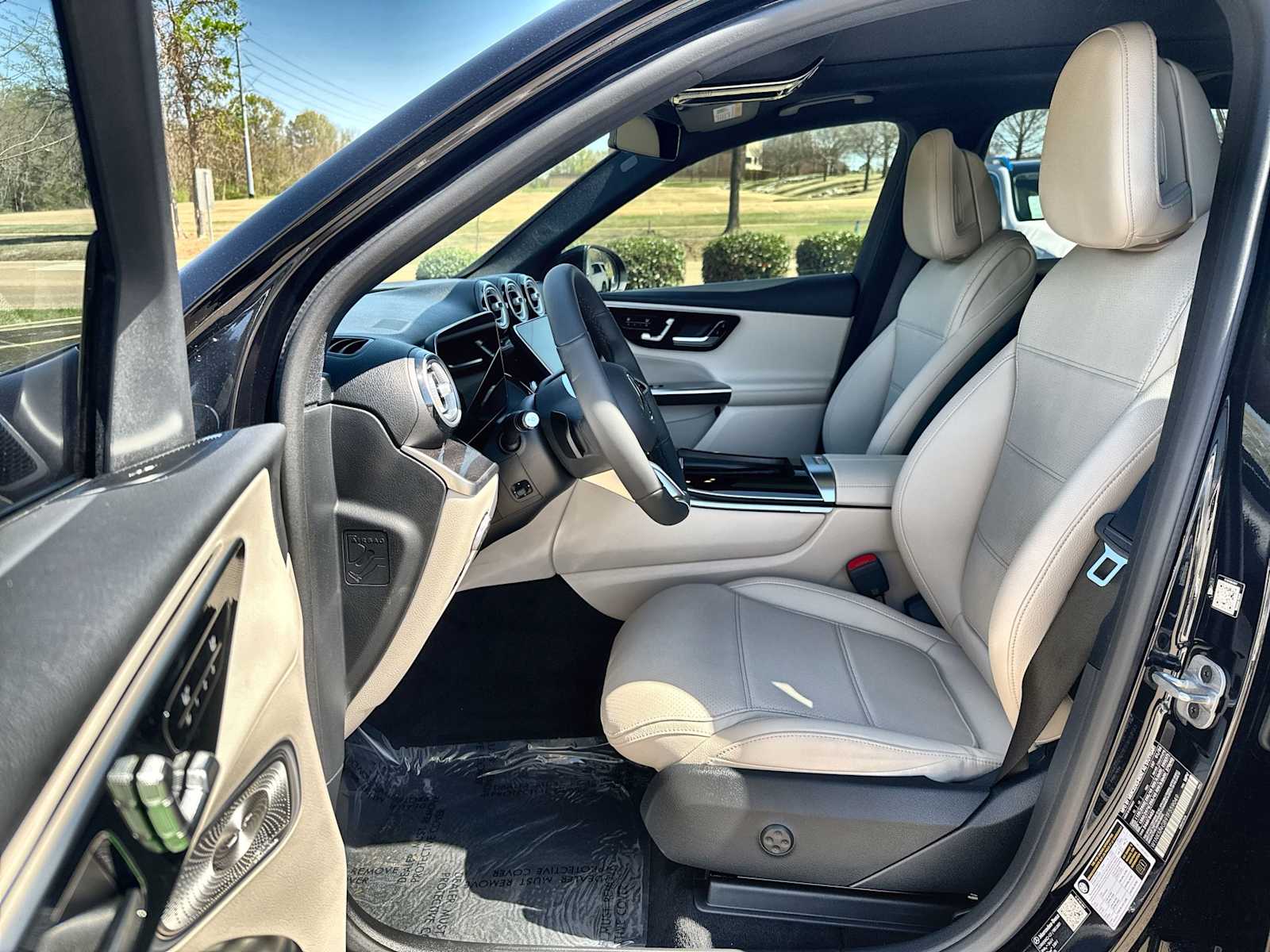 Thumbnail: 2026 Mercedes-Benz GLC - 2