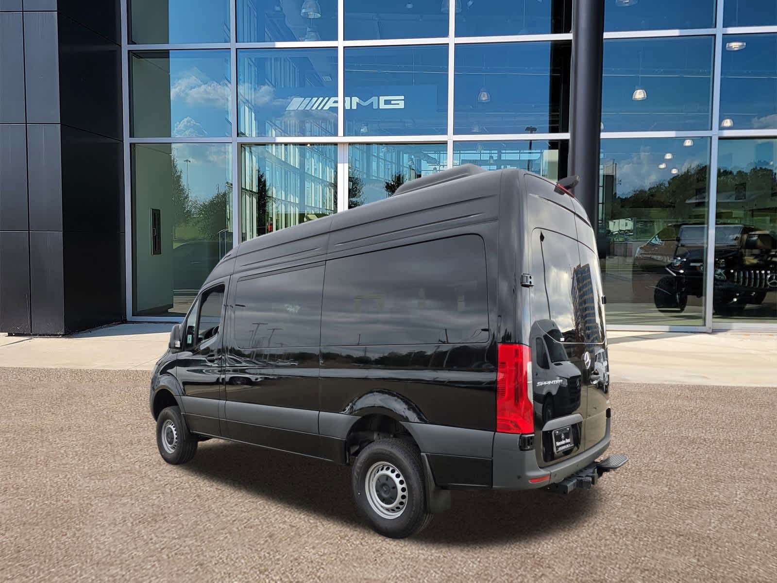 Thumbnail: 2026 Mercedes-Benz Sprinter - 8