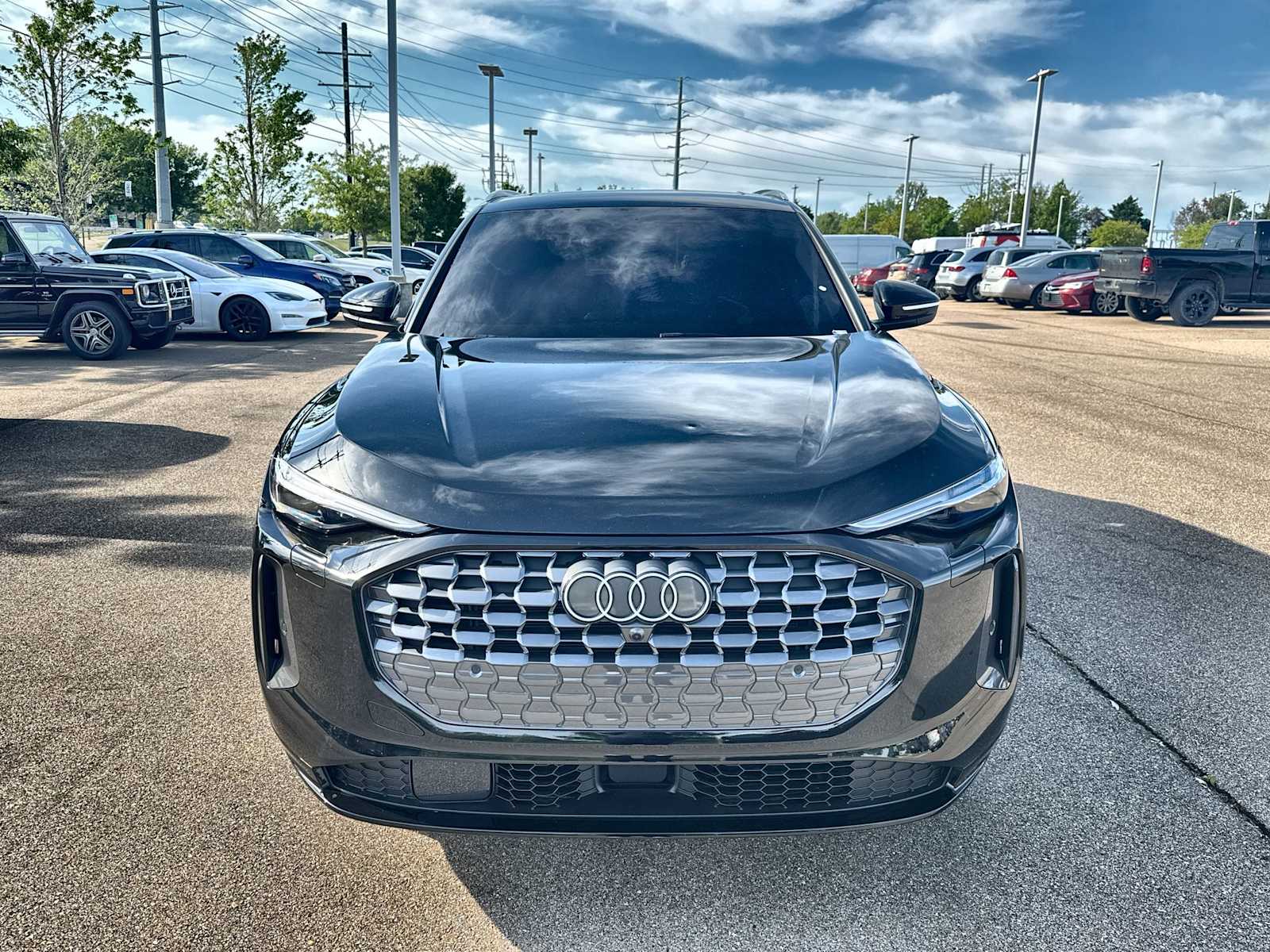 Thumbnail: 2025 Audi Q5 - 12