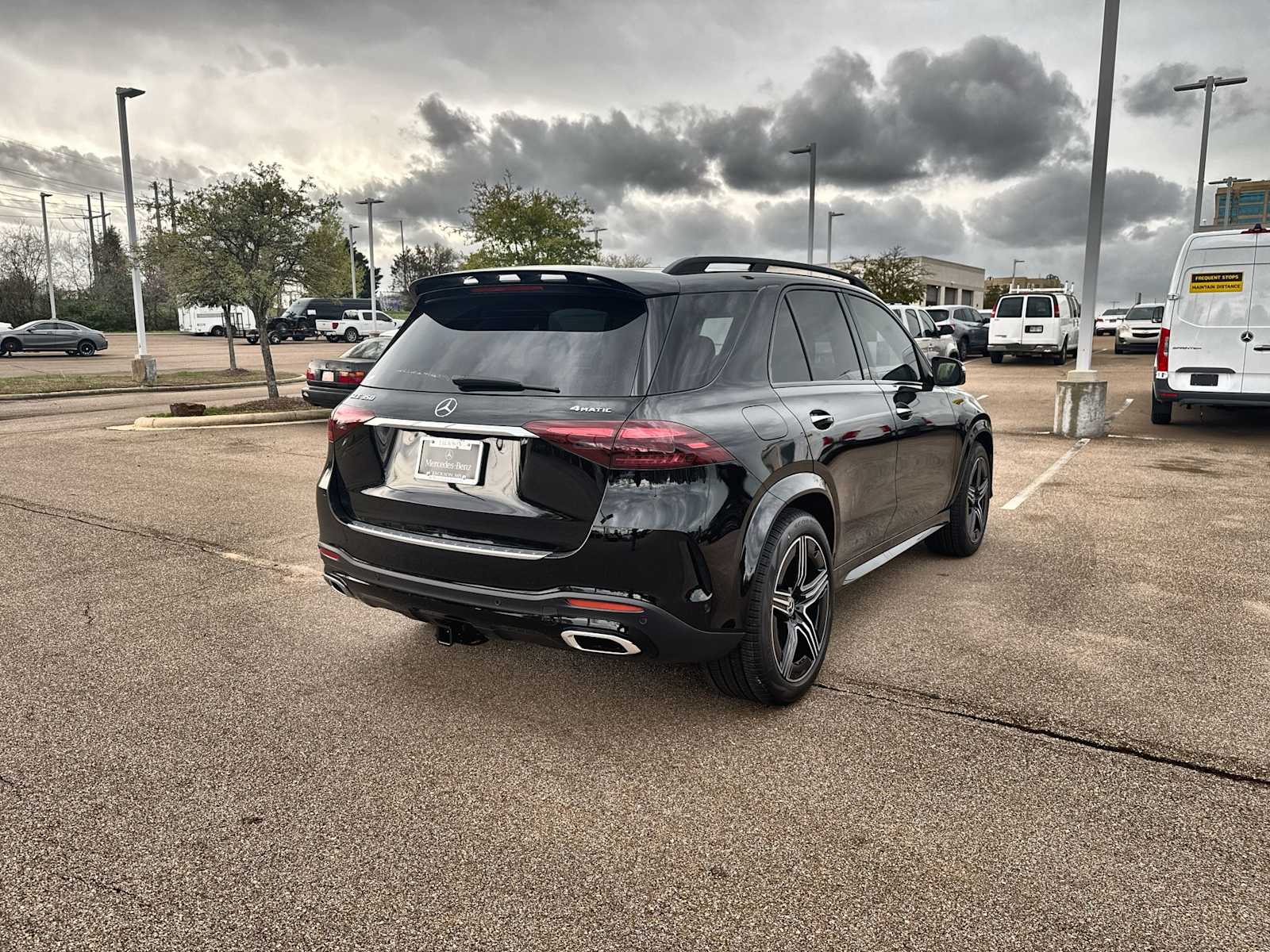 Thumbnail: 2026 Mercedes-Benz GLE - 8