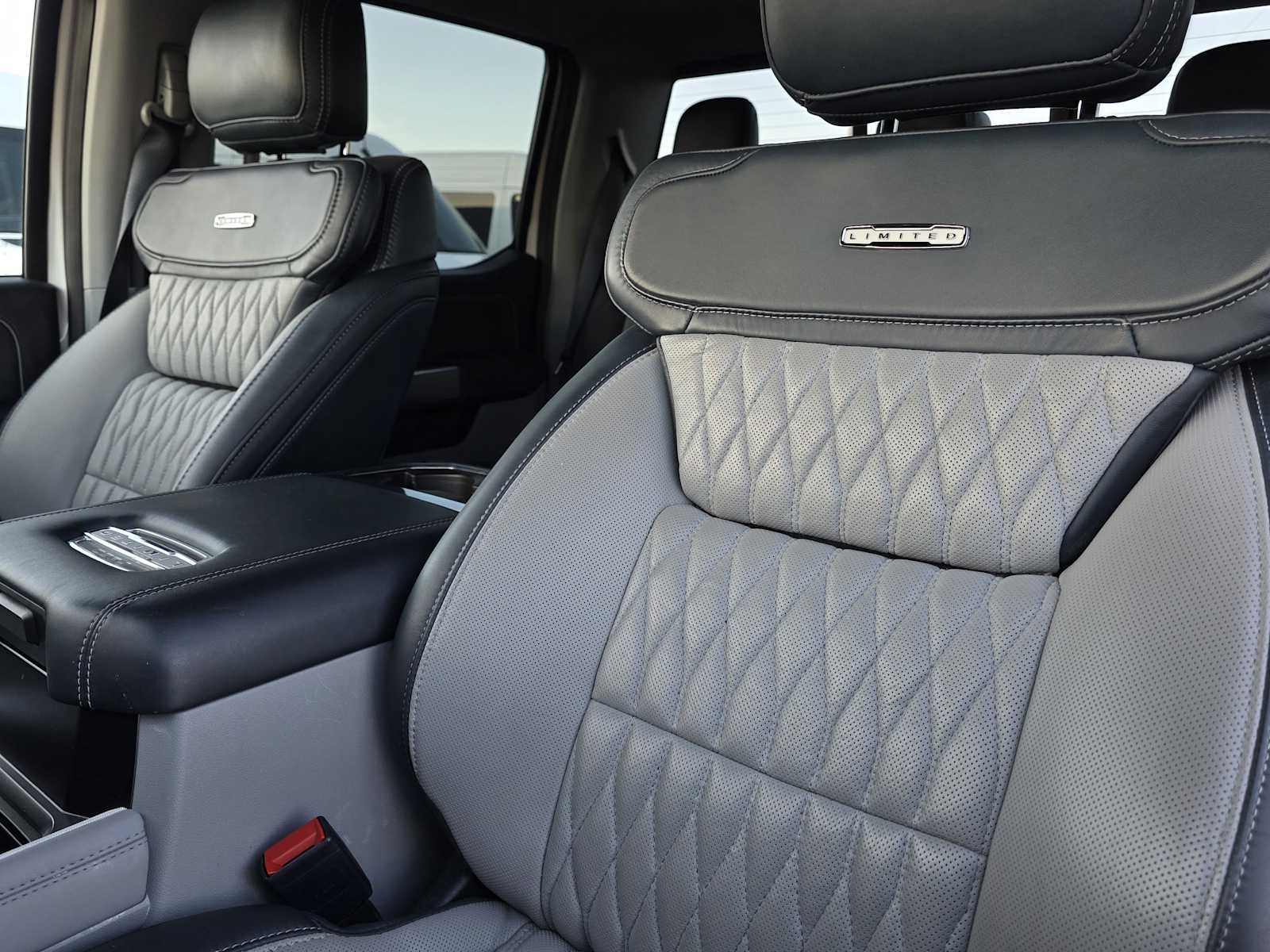 Thumbnail: 2024 Ford Econoline - 17