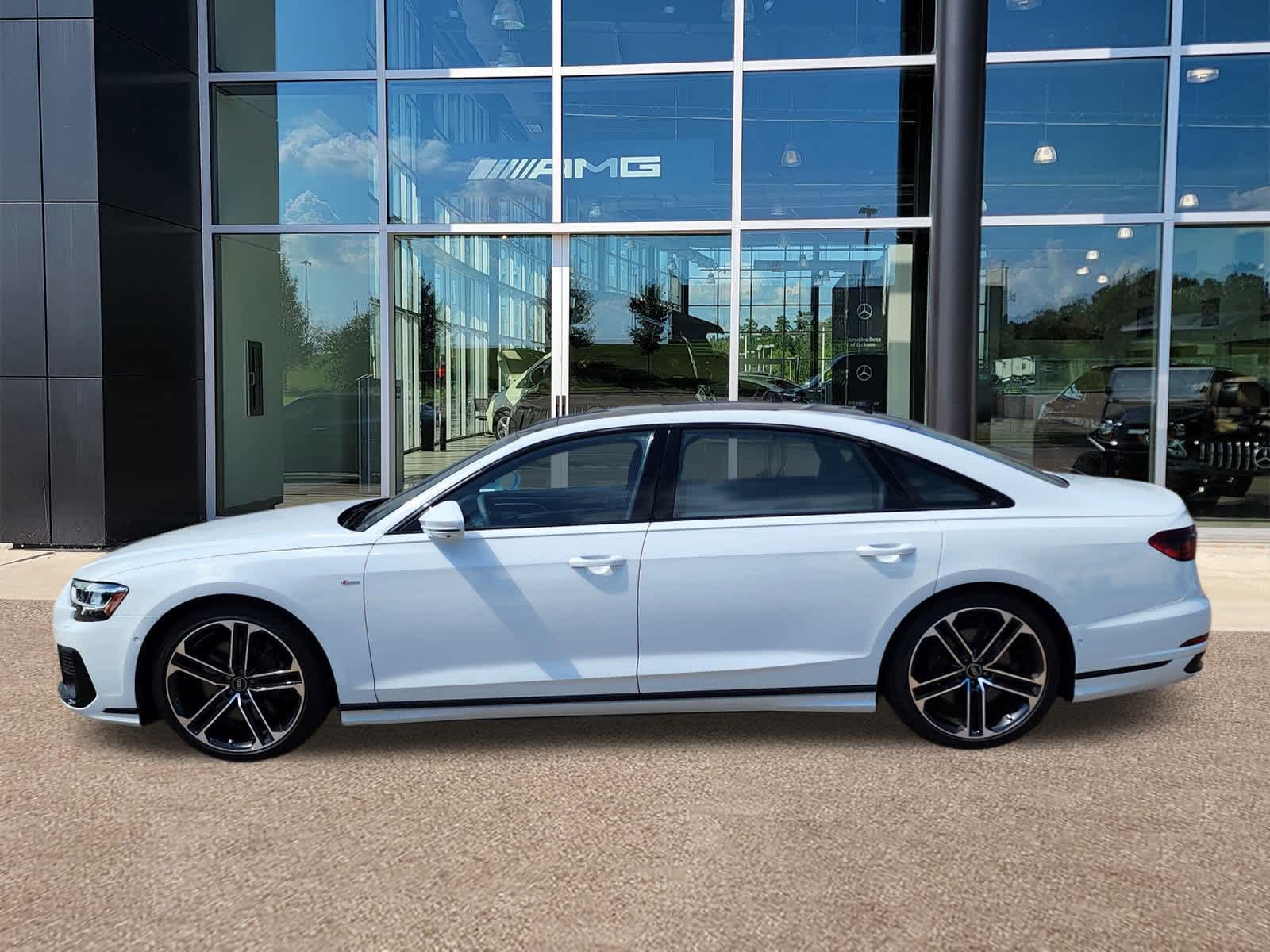 Thumbnail: 2025 Audi A8 - 22