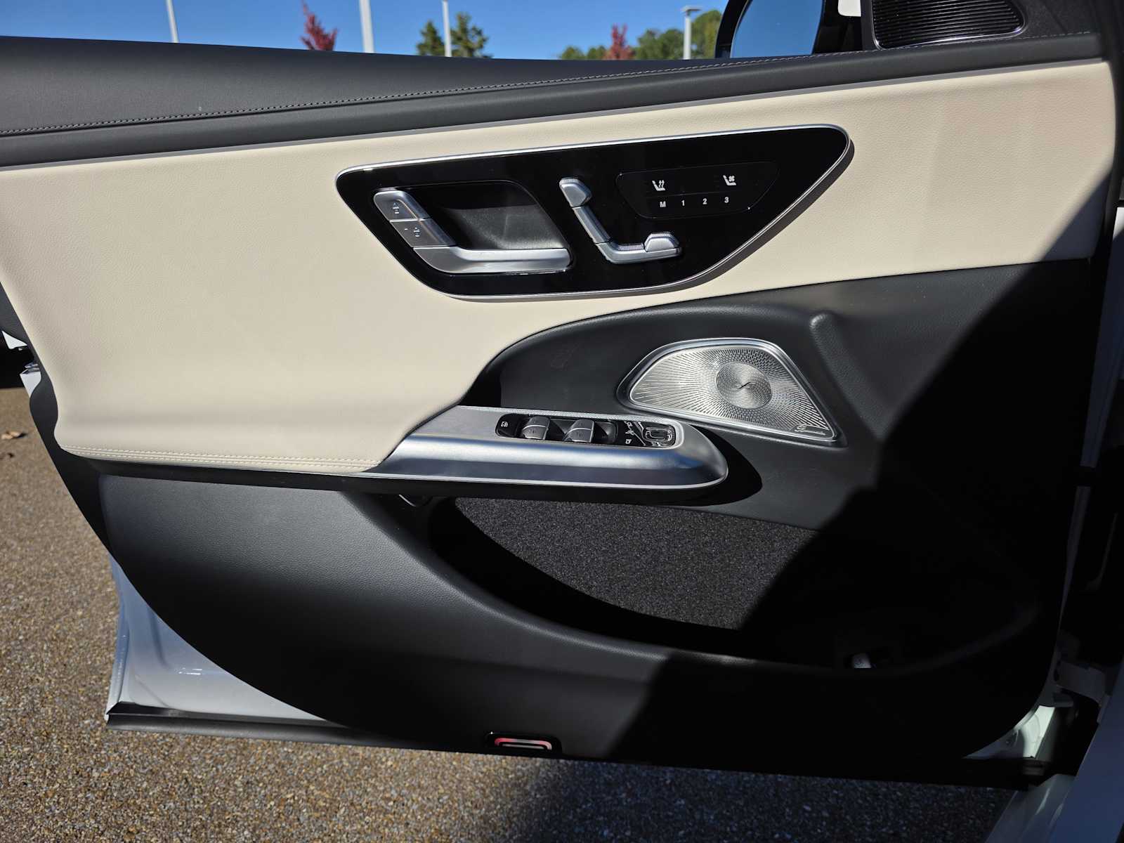 Thumbnail: 2026 Mercedes-Benz E-Class - 14