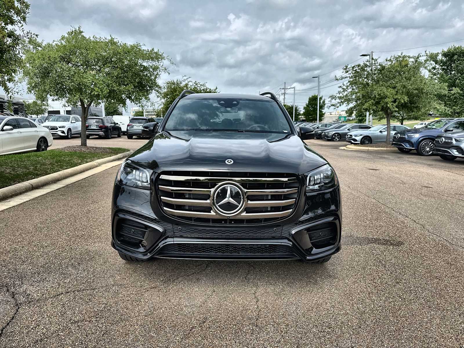 Thumbnail: 2026 Mercedes-Benz GLS - 12