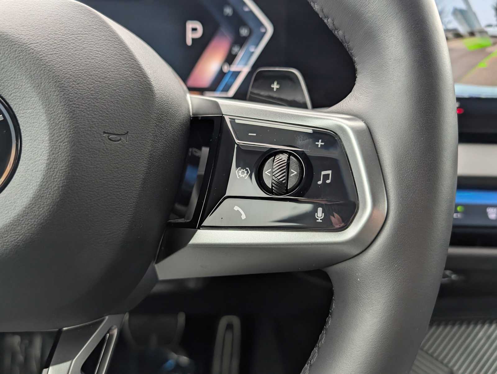 Thumbnail: 2025 BMW X3 - 12