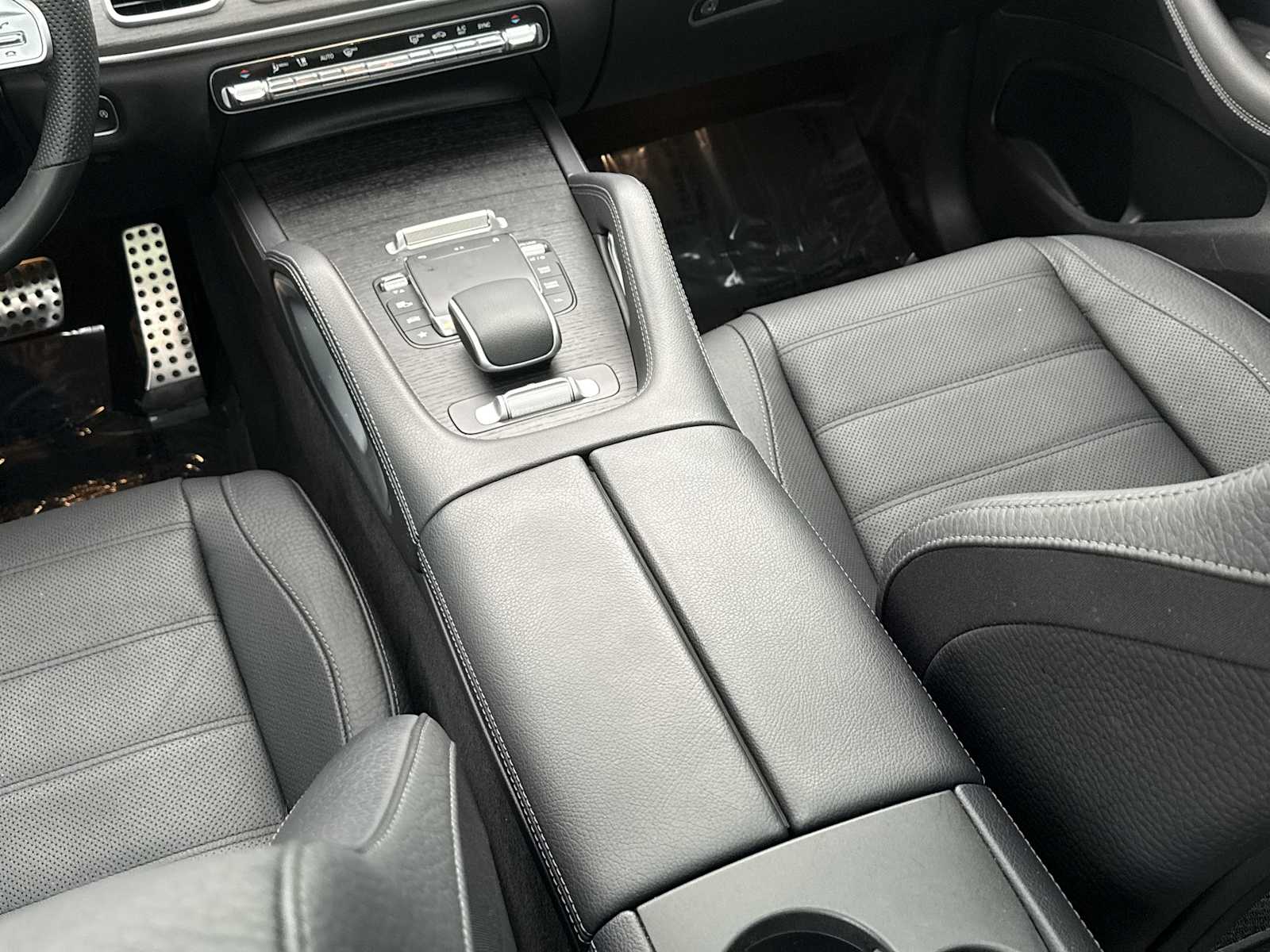 Thumbnail: 2023 Mercedes-Benz GLS - 22