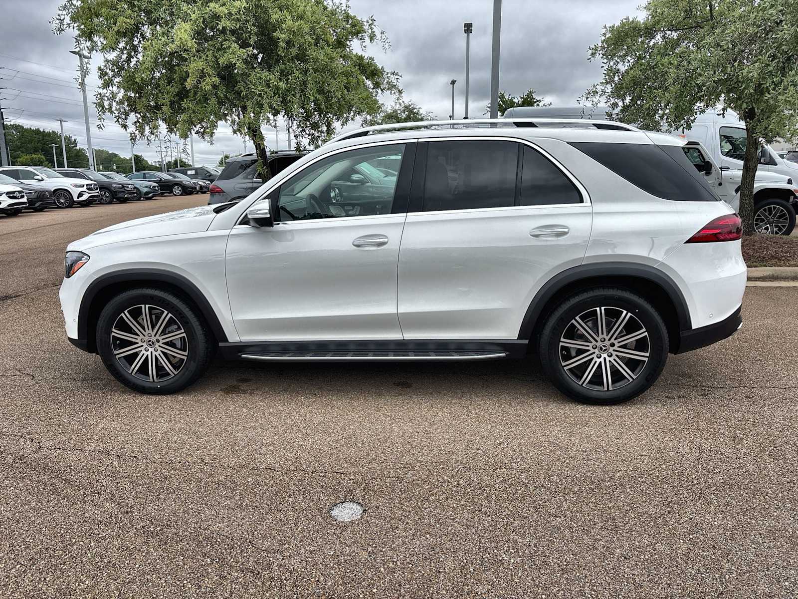 Thumbnail: 2026 Mercedes-Benz GLE - 5