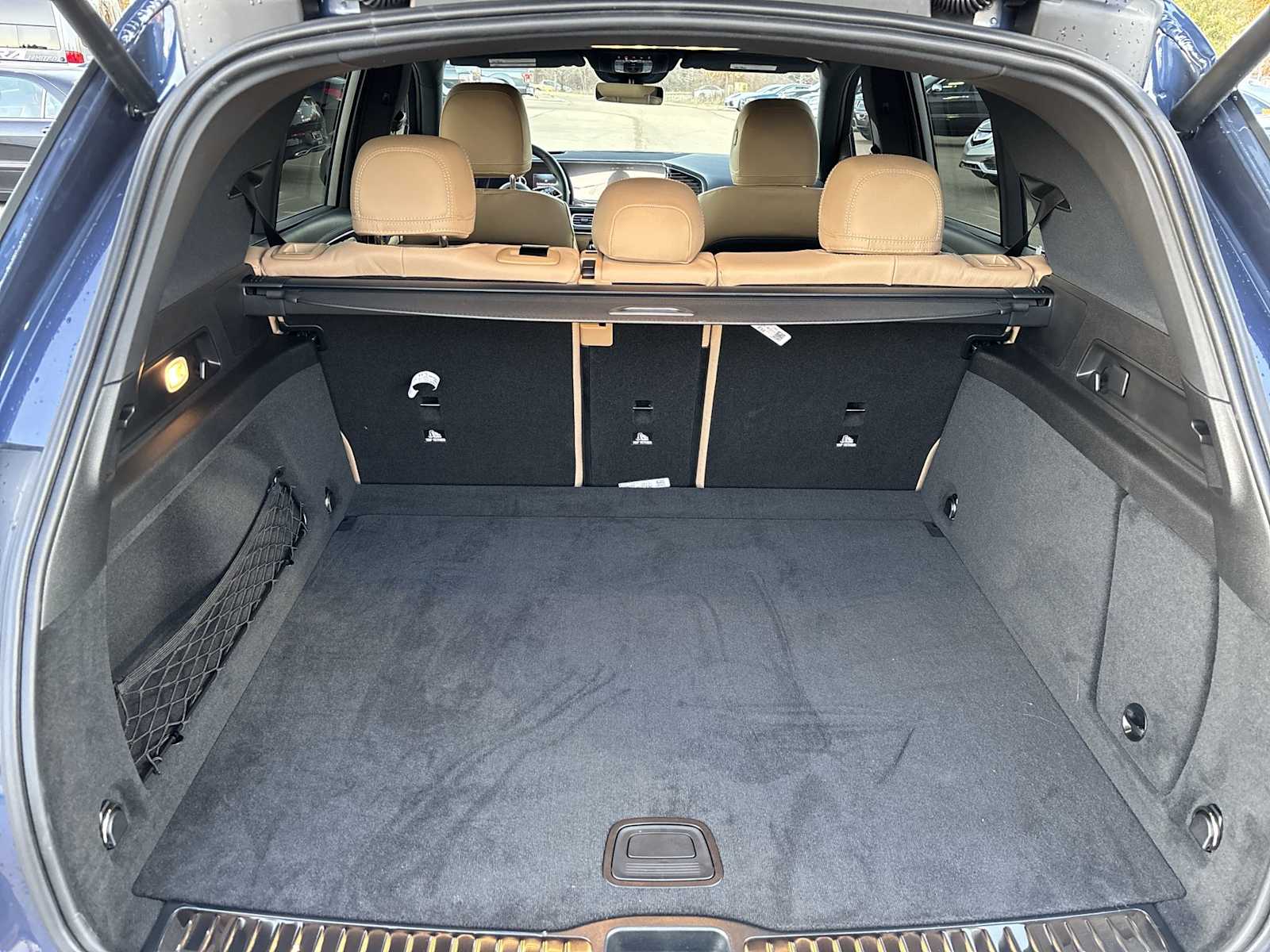 Thumbnail: 2026 Mercedes-Benz GLE - 26