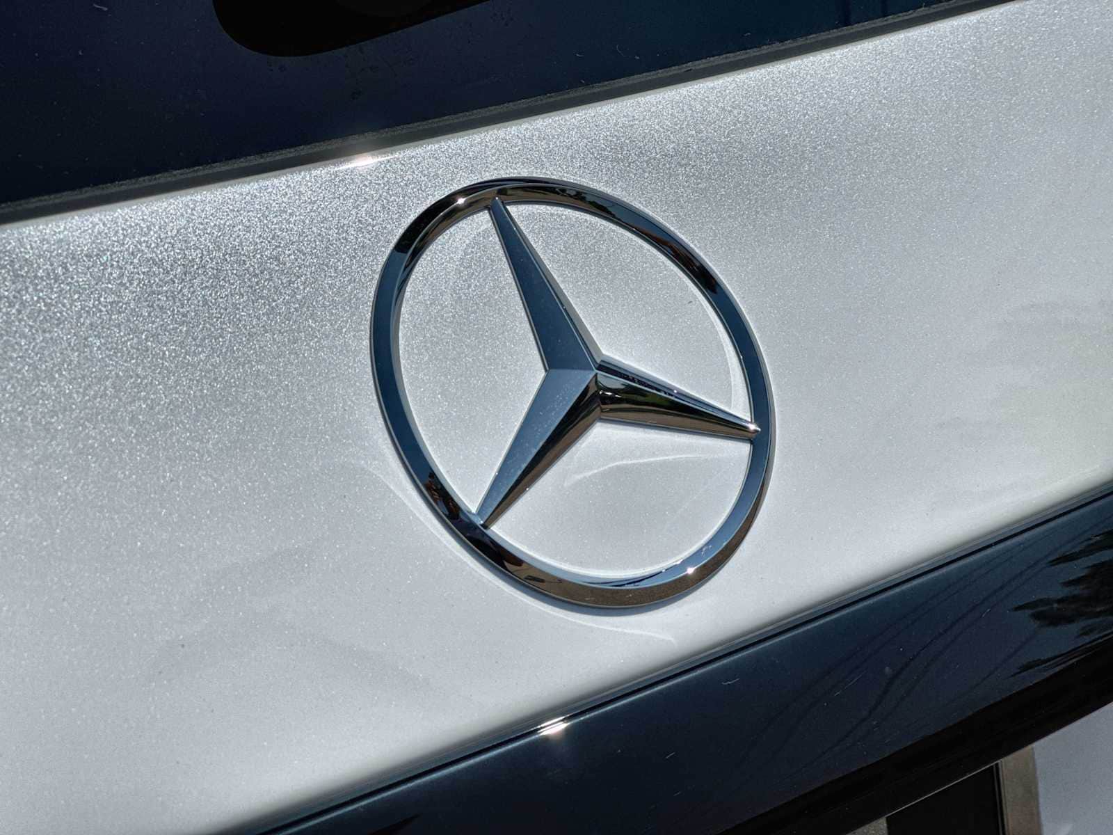 Thumbnail: 2026 Mercedes-Benz GLC - 17