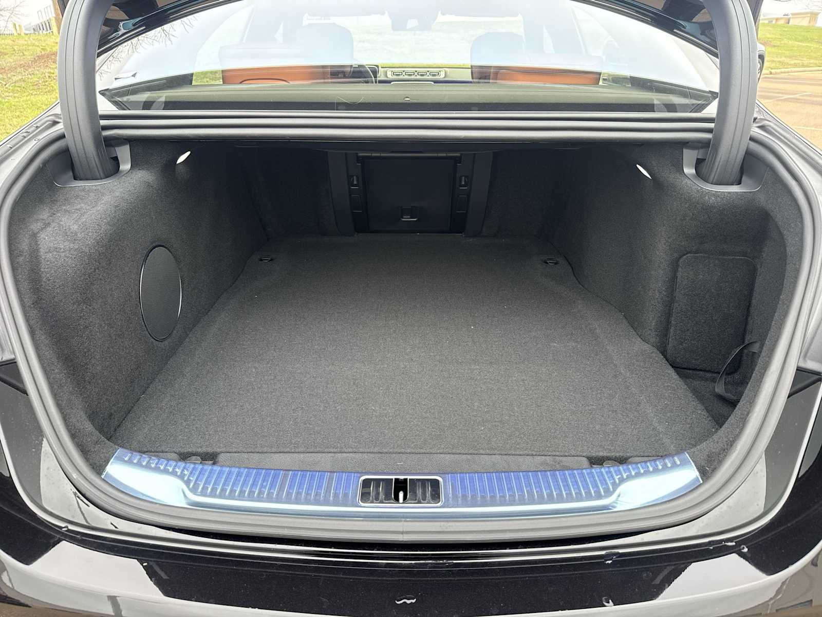 Thumbnail: 2026 Mercedes-Benz S-Class - 26