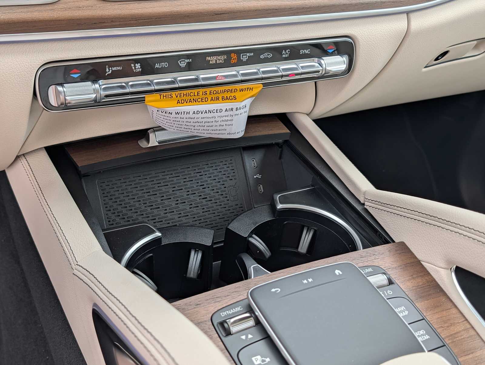 Thumbnail: 2026 Mercedes-Benz GLE - 15