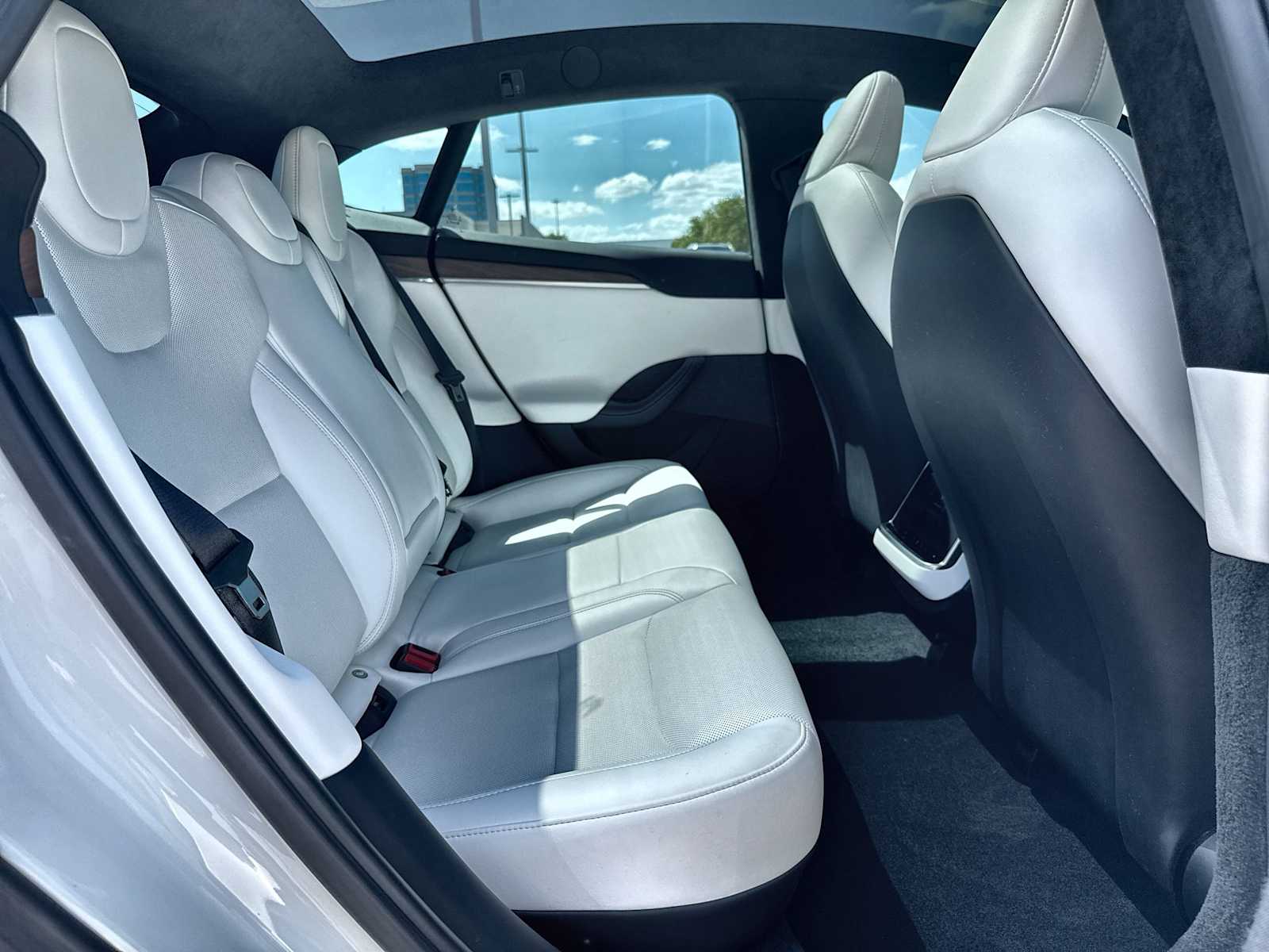 Thumbnail: 2024 Tesla Model S - 19