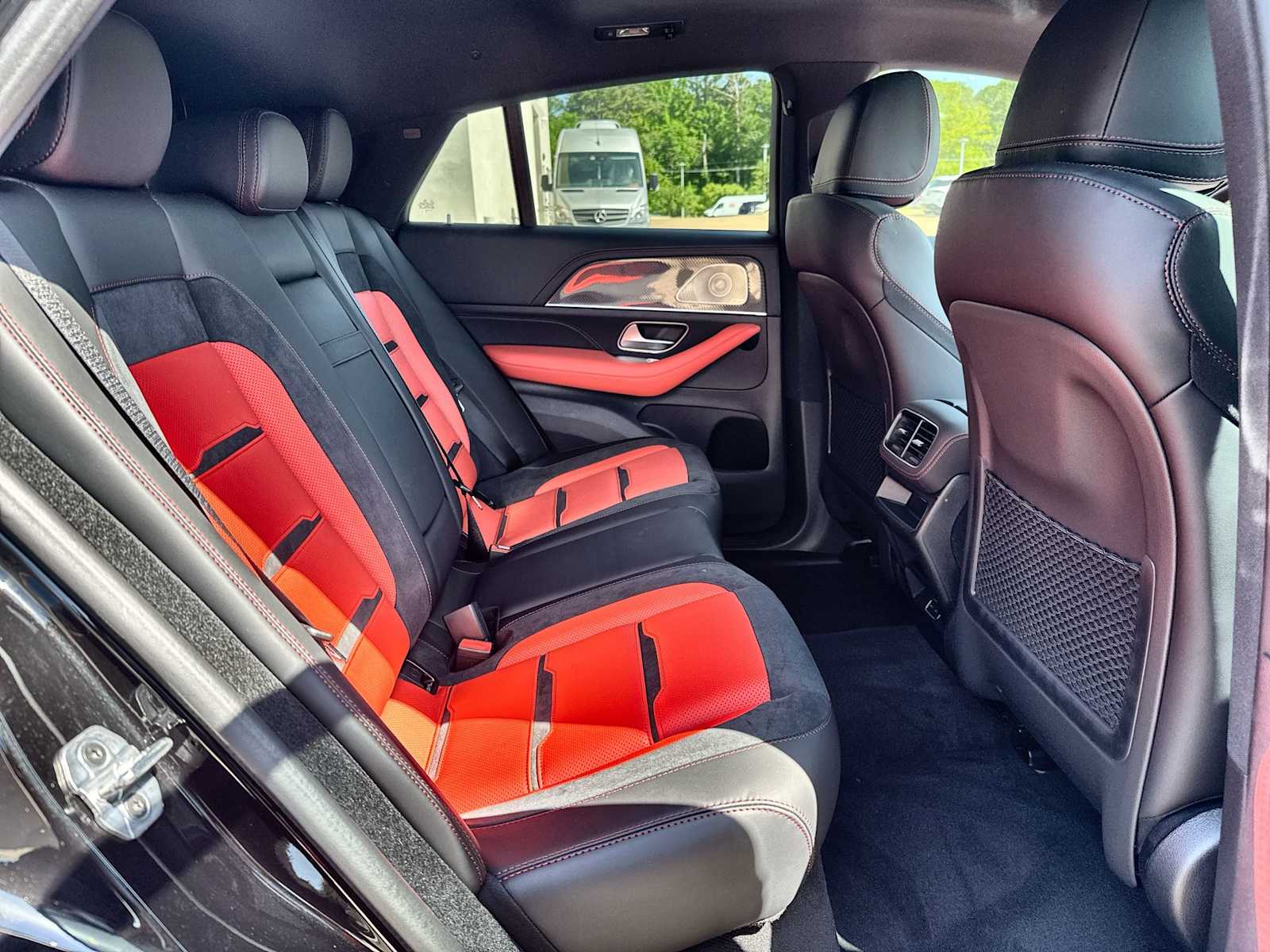 Thumbnail: 2026 Mercedes-Benz GLE - 19