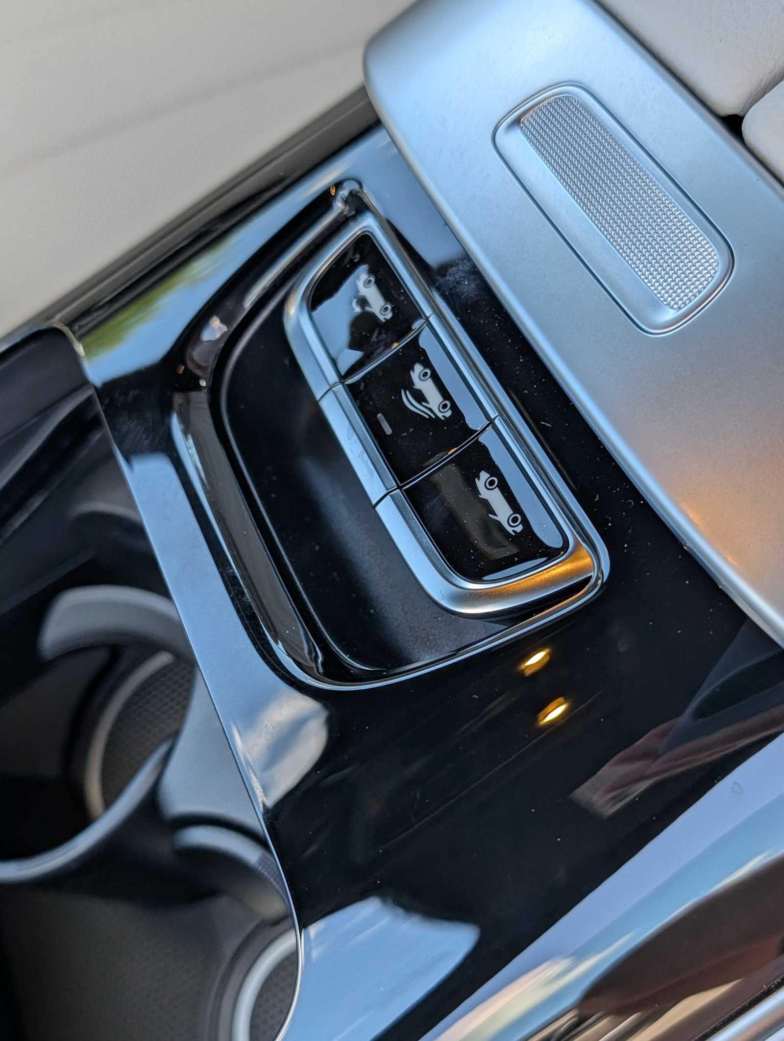 Thumbnail: 2026 Mercedes-Benz CLE - 16