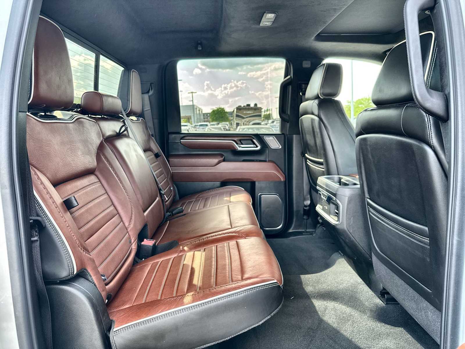 Thumbnail: 2024 GMC Sierra 2500 - 19