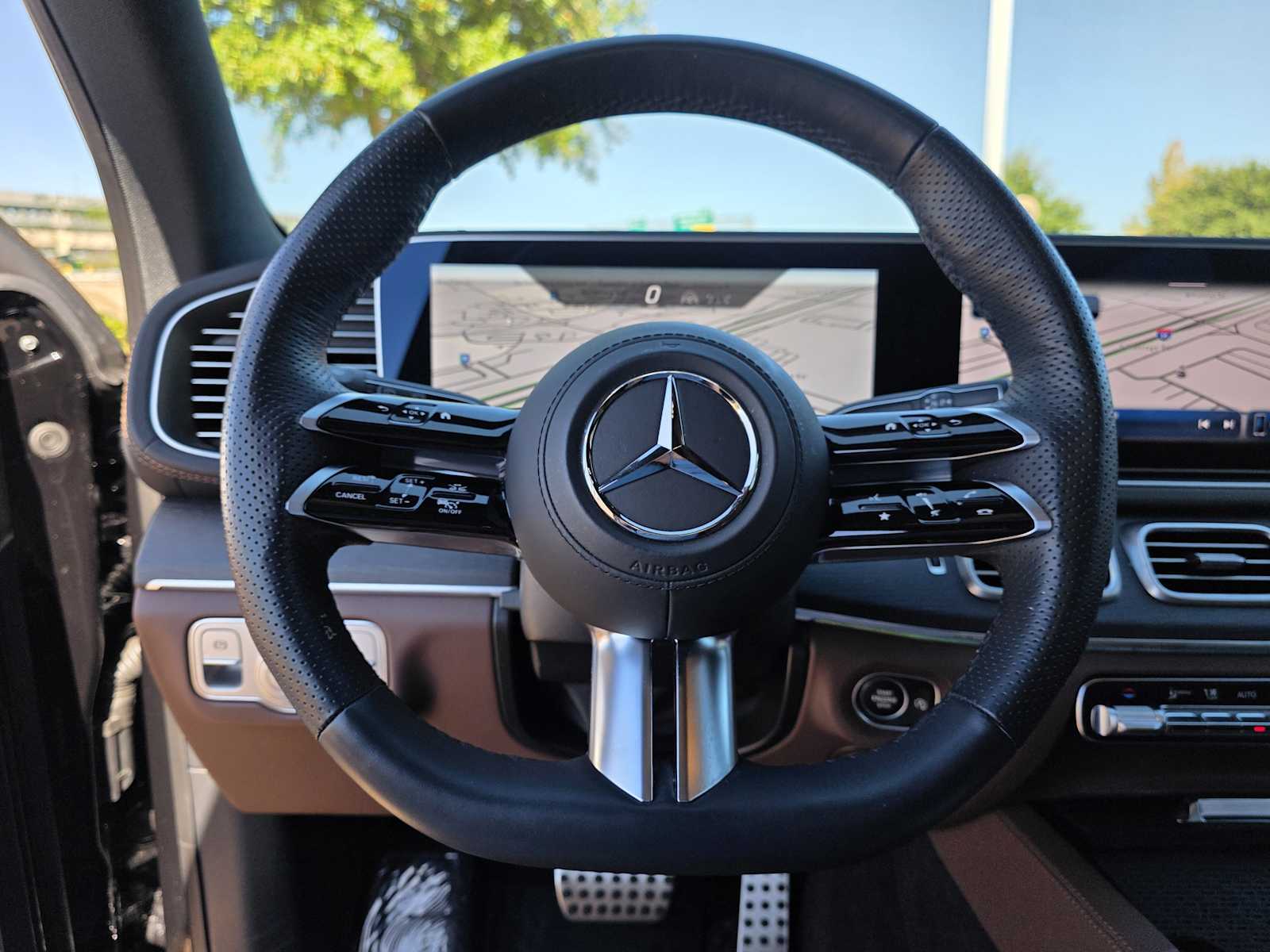 Thumbnail: 2024 Mercedes-Benz GLS - 23