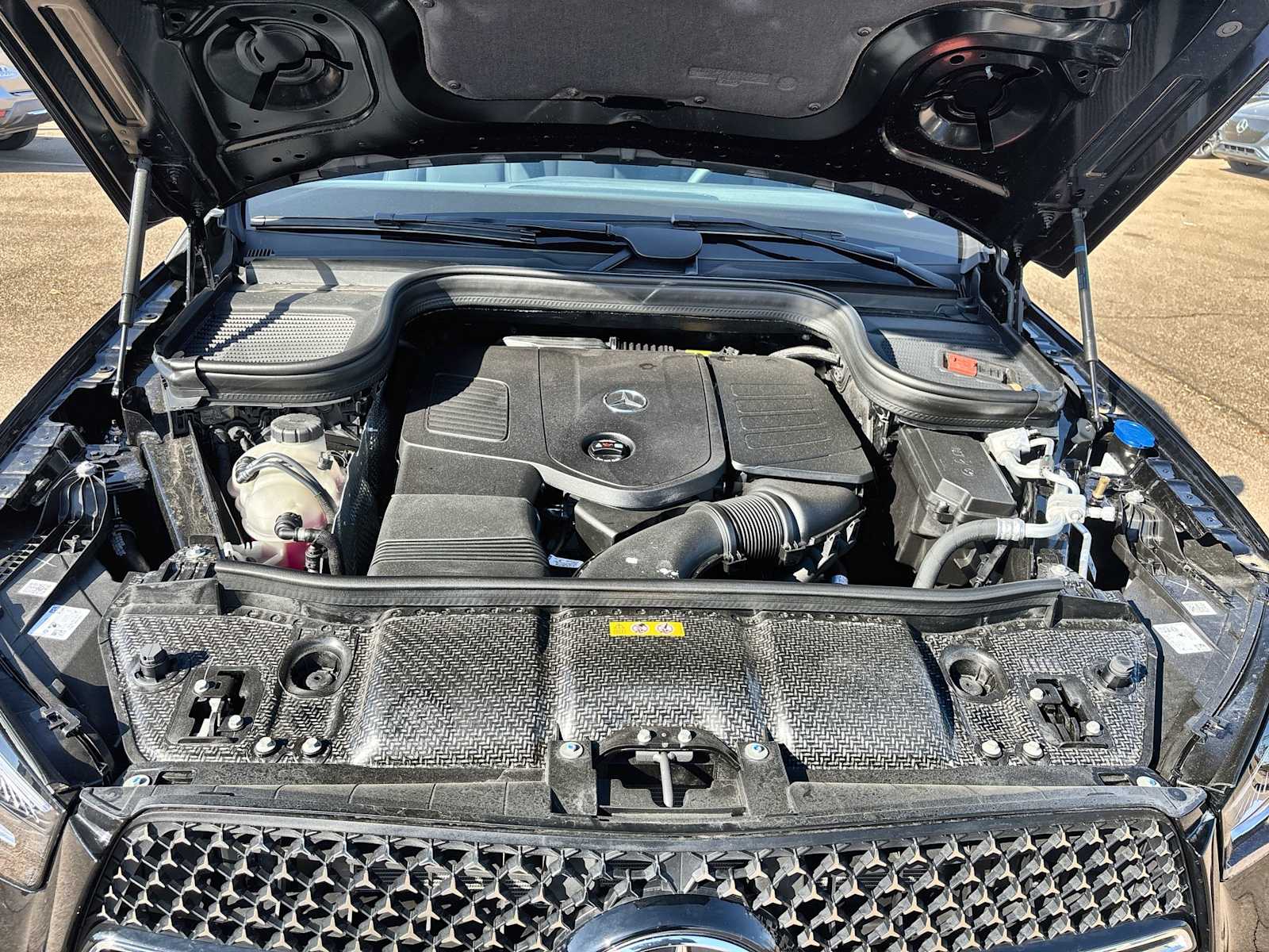 Thumbnail: 2026 Mercedes-Benz GLE - 12