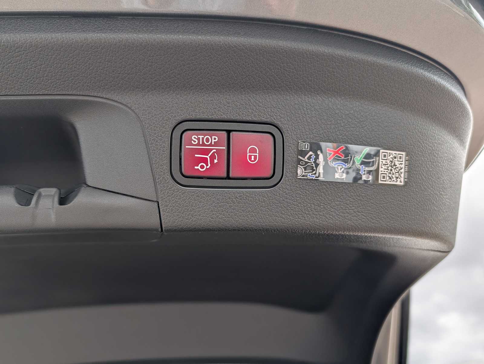 Thumbnail: 2026 Mercedes-Benz GLE - 23