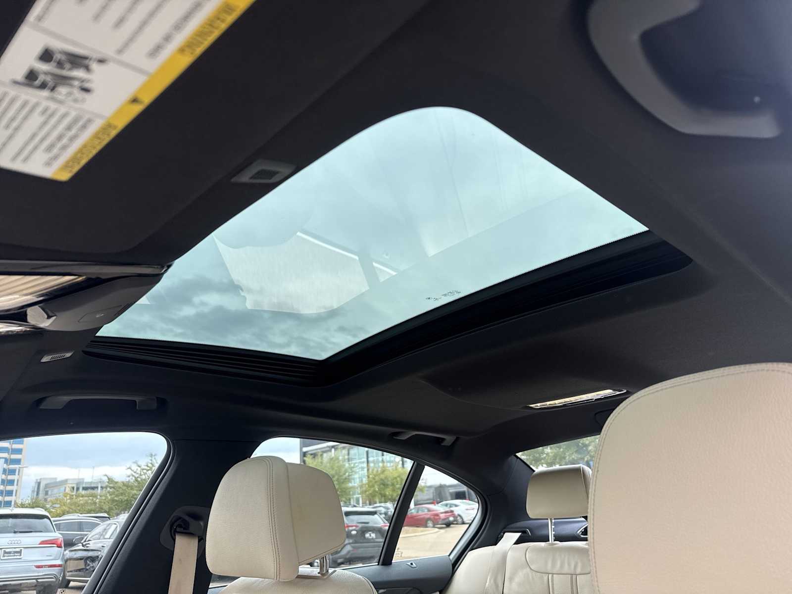 Thumbnail: 2020 BMW 5 Series - 16